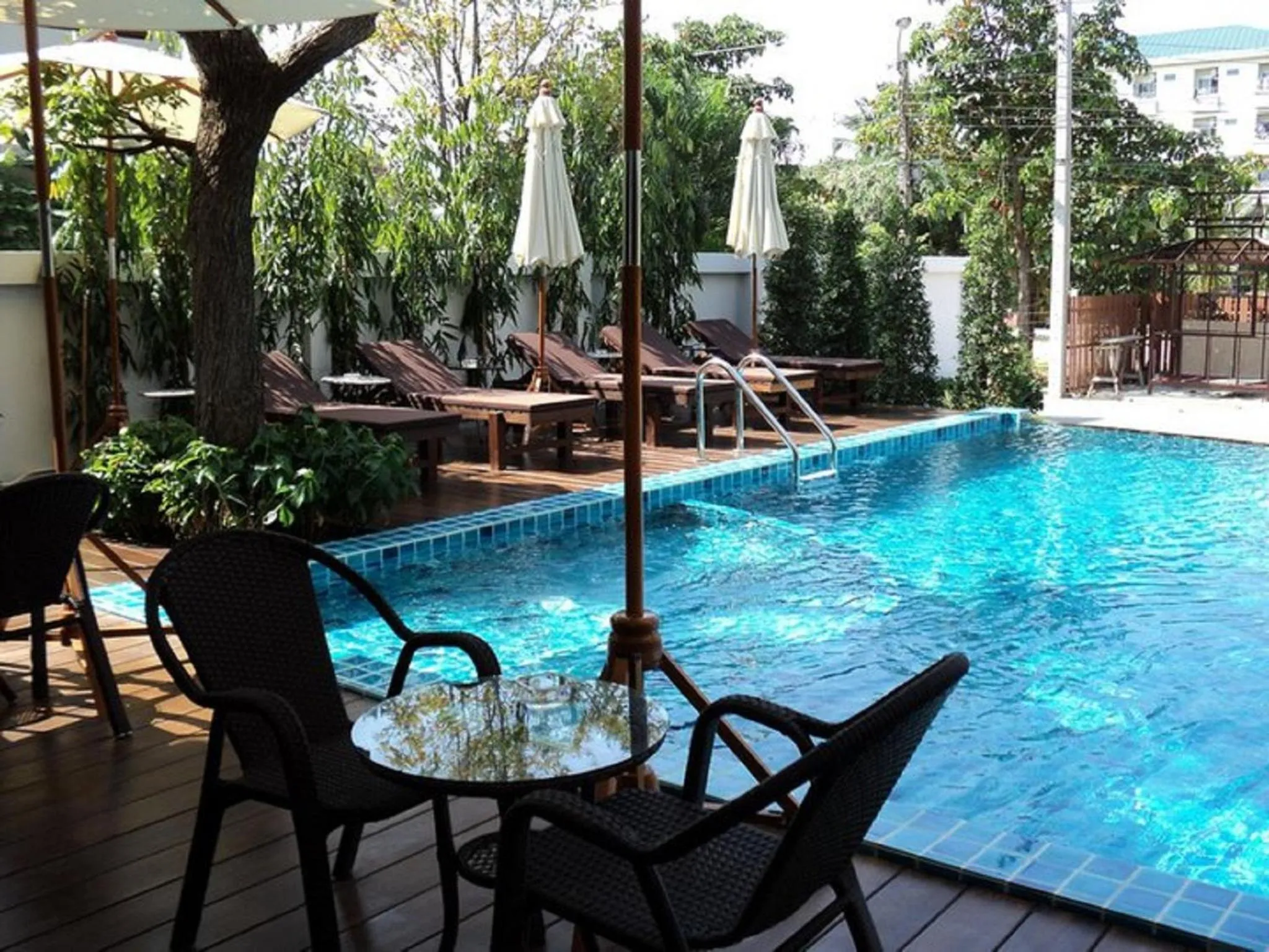 Pool view in Suvarnabhumi Suite Hotel