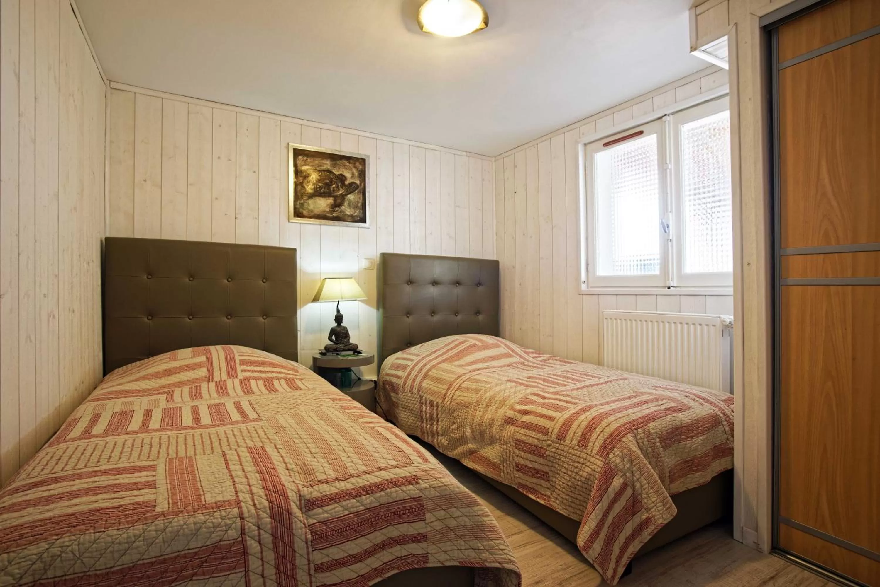 Photo of the whole room, Bed in Chambres d'hotes à Autun