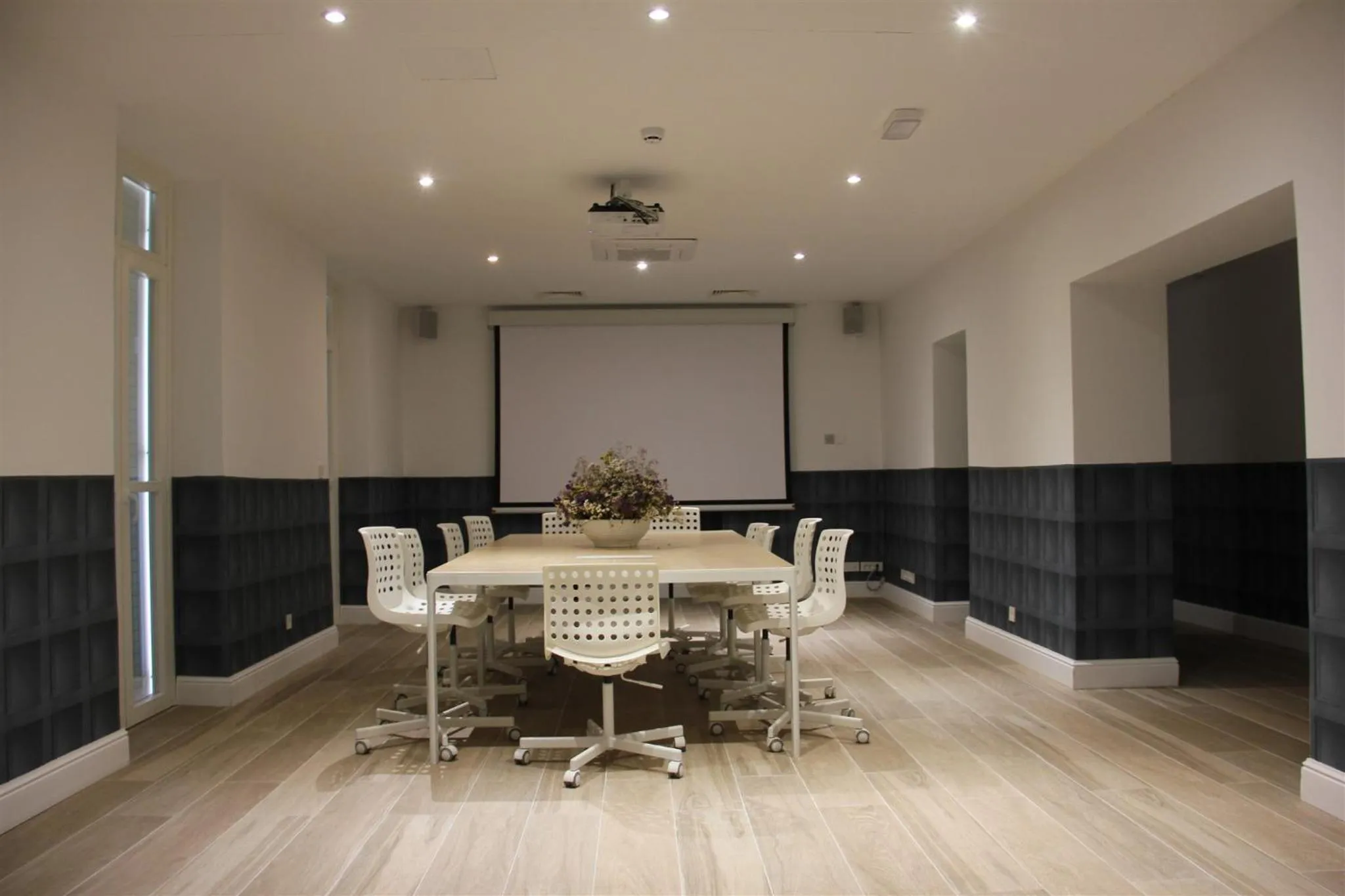 Business facilities in Aminess Vival Port9 Resort