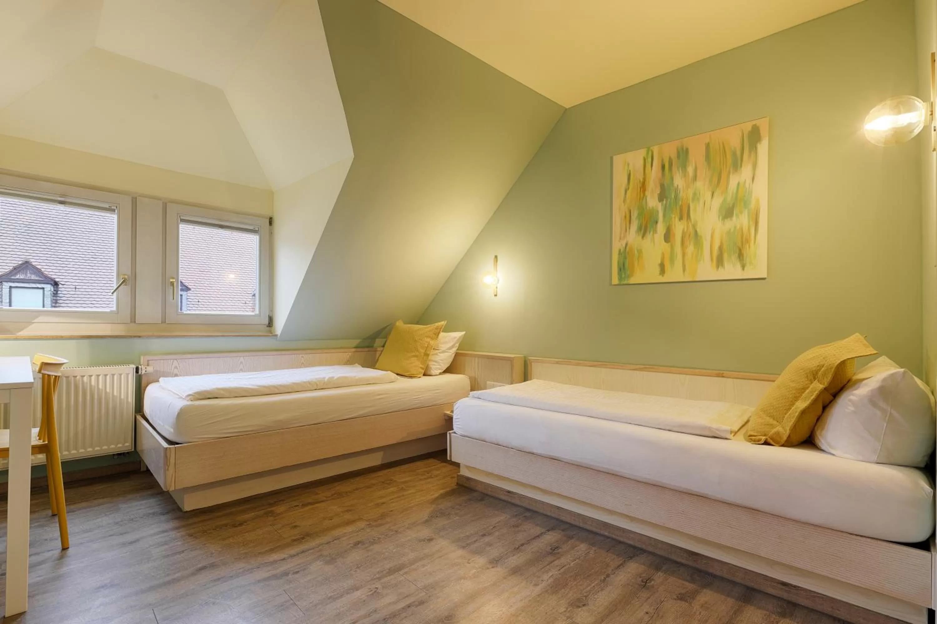 Photo of the whole room, Bed in Hotel Kunterbunt - by homekeepers