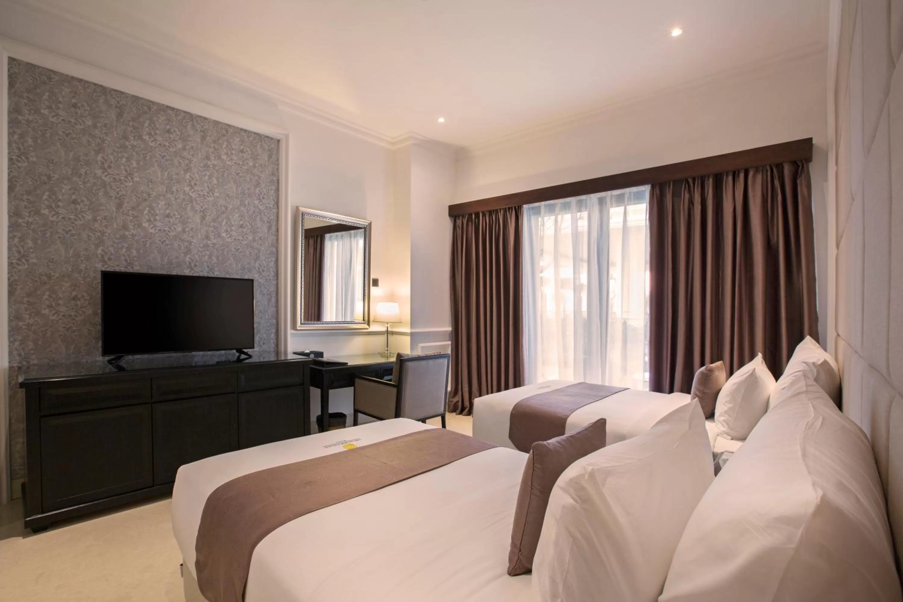 Bedroom, Bed in Grand Palace Hotel Sanur - Bali