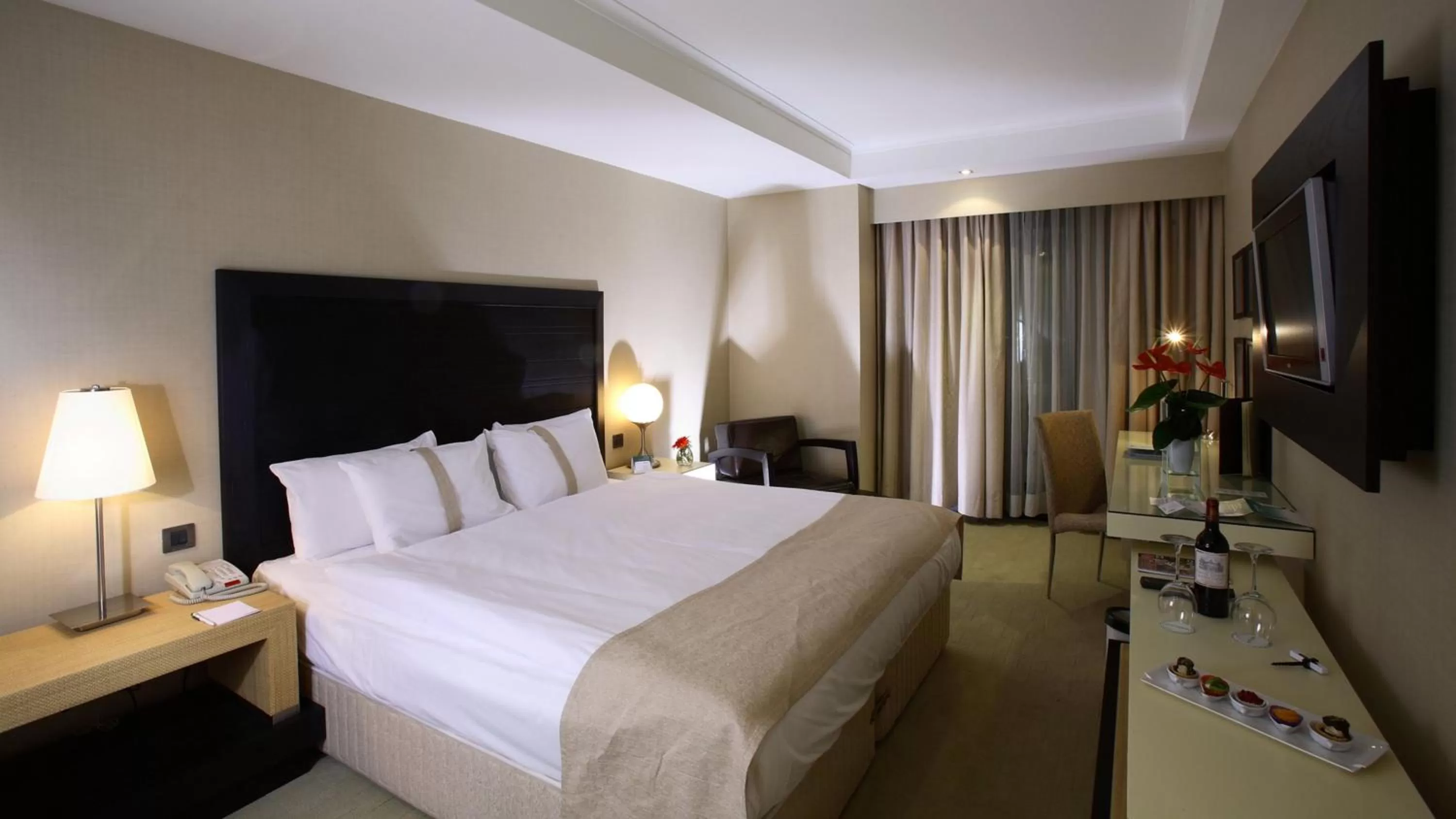 Photo of the whole room in Nova Plaza Prime Hotel