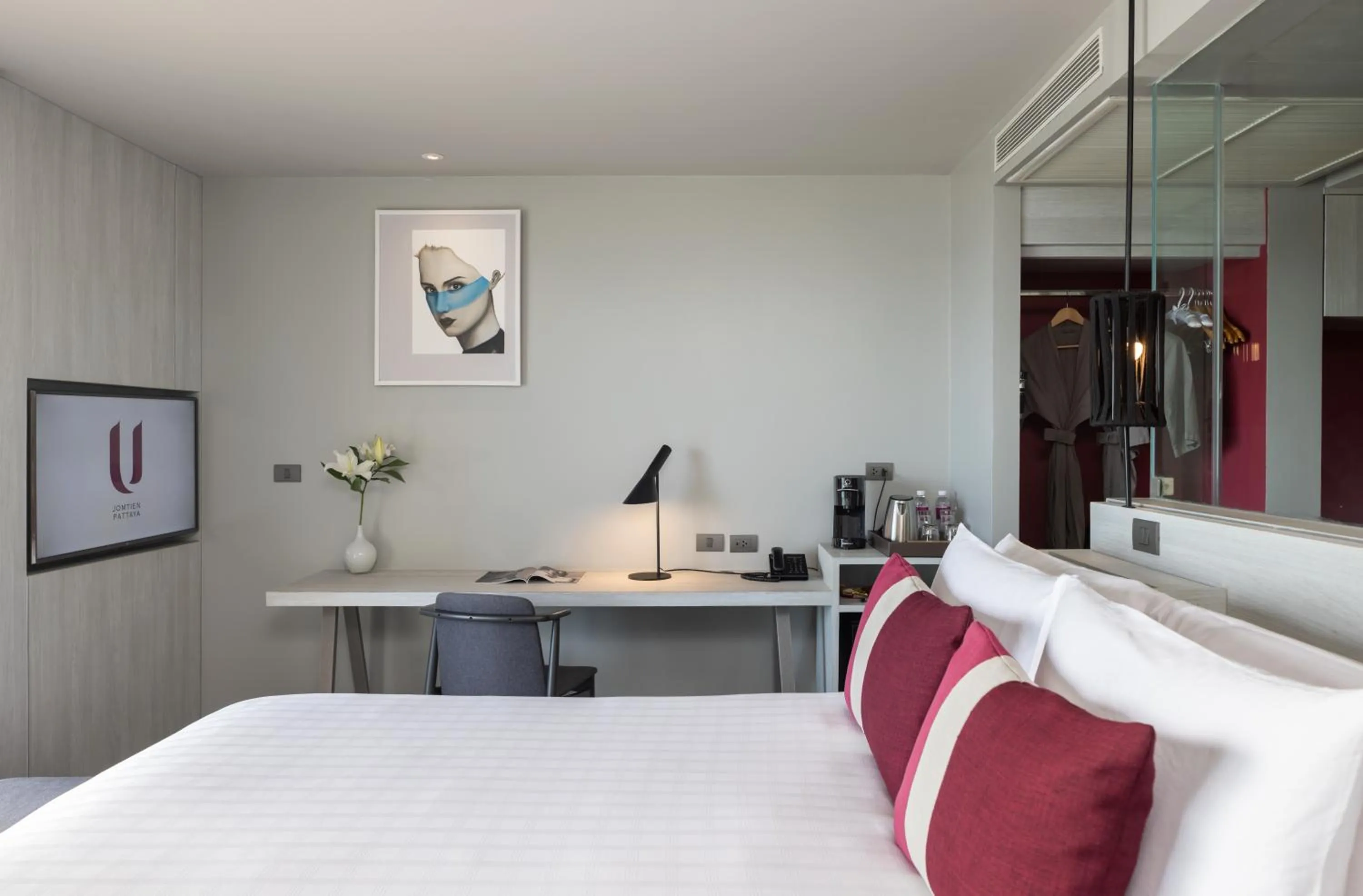 Bed in U Jomtien Pattaya