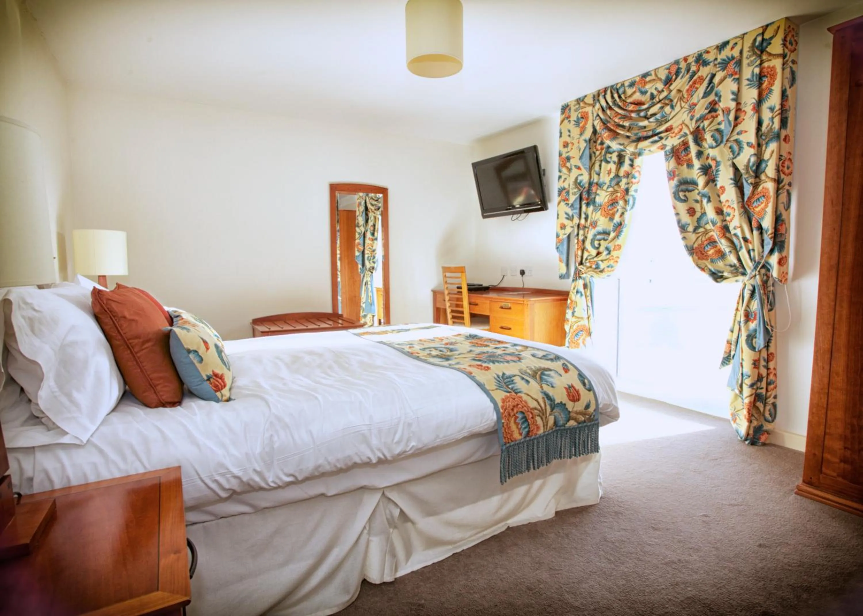 Photo of the whole room, Bed in Rectory Farm