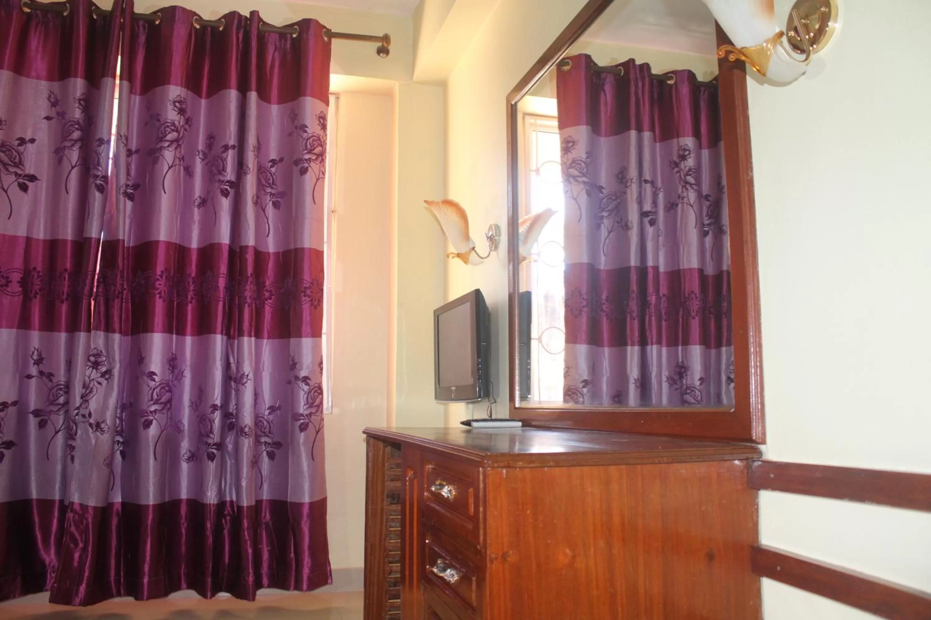 Decorative detail, TV/Entertainment Center in Iris Hotel Dar Es Salaam