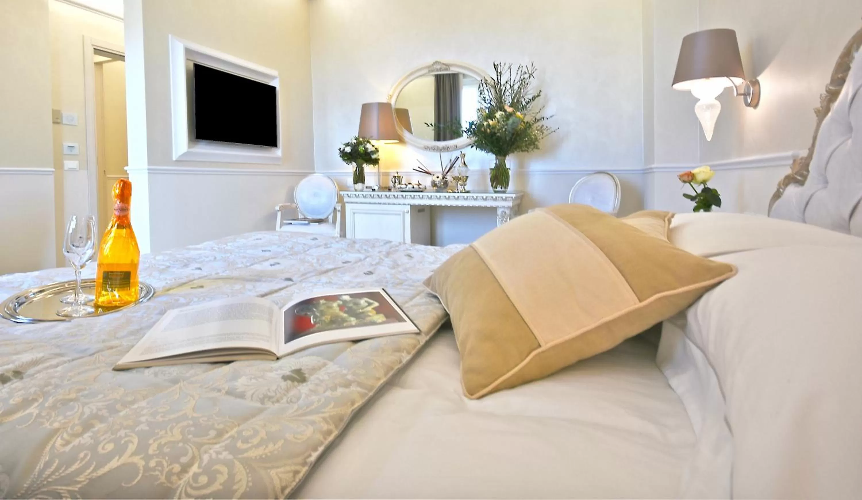 Bed in The Moon Boutique Hotel & Spa