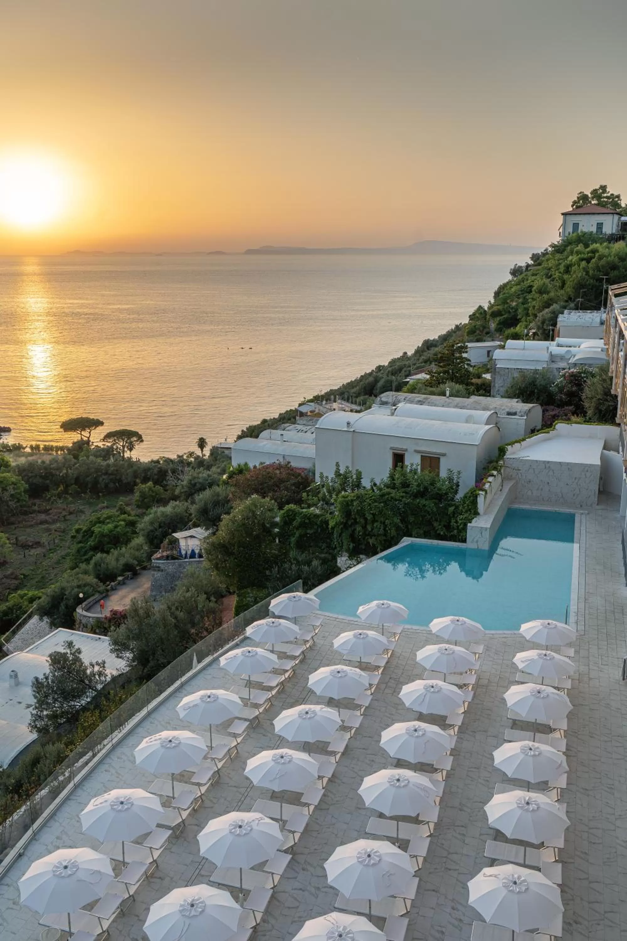 Swimming pool in Hotel Mary