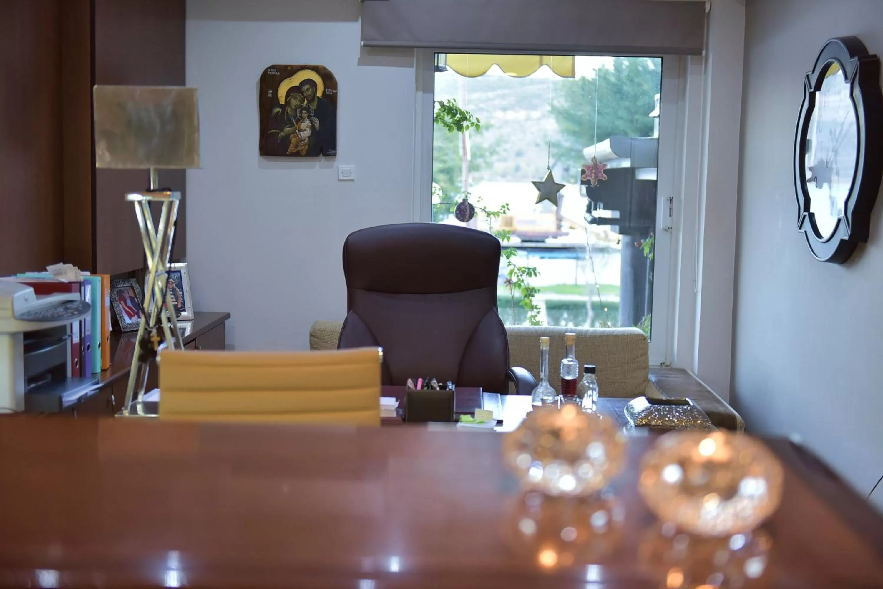 Seating Area in Oscar Hotel