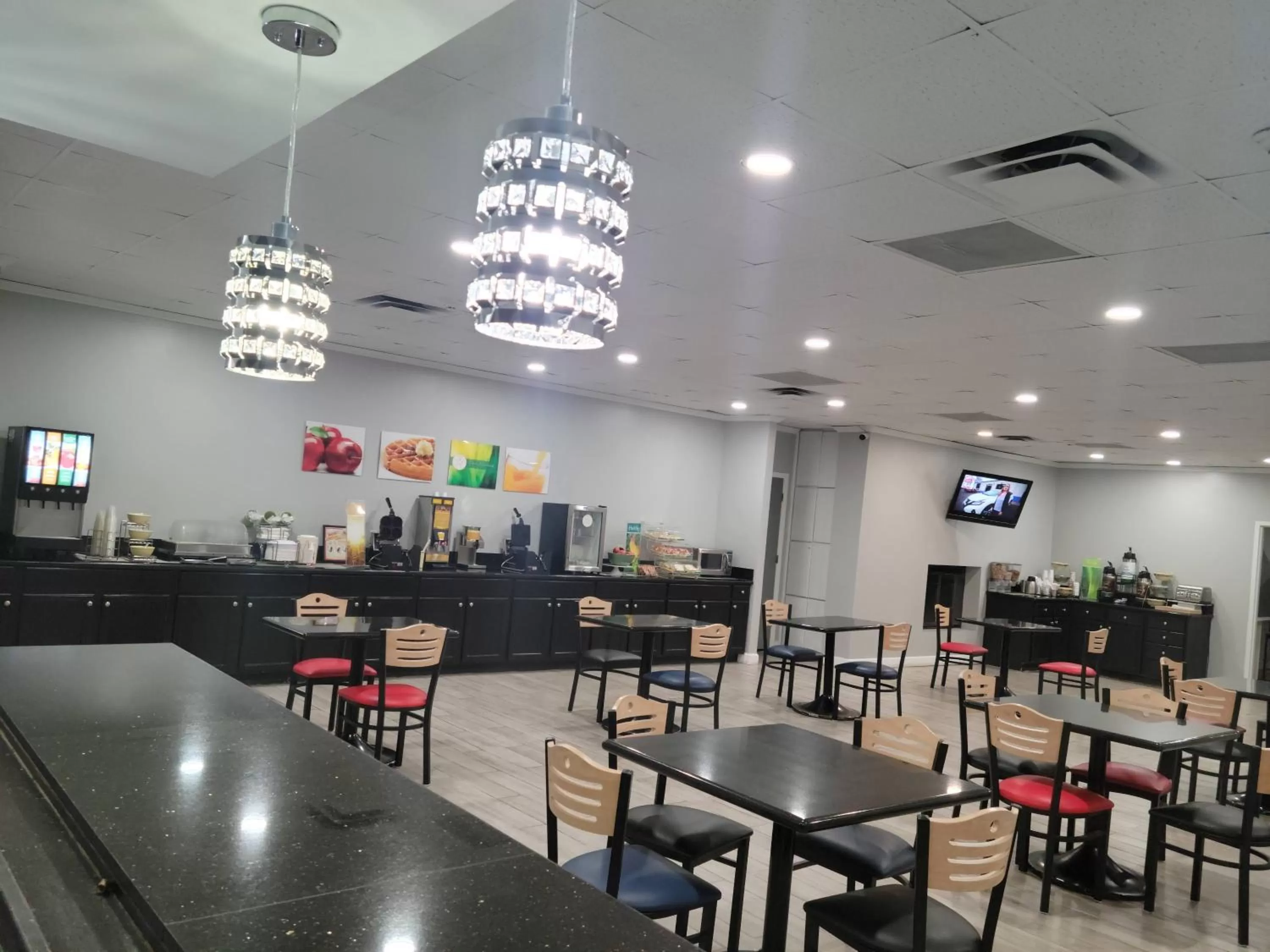 Breakfast in Quality Inn Terre Haute University Area