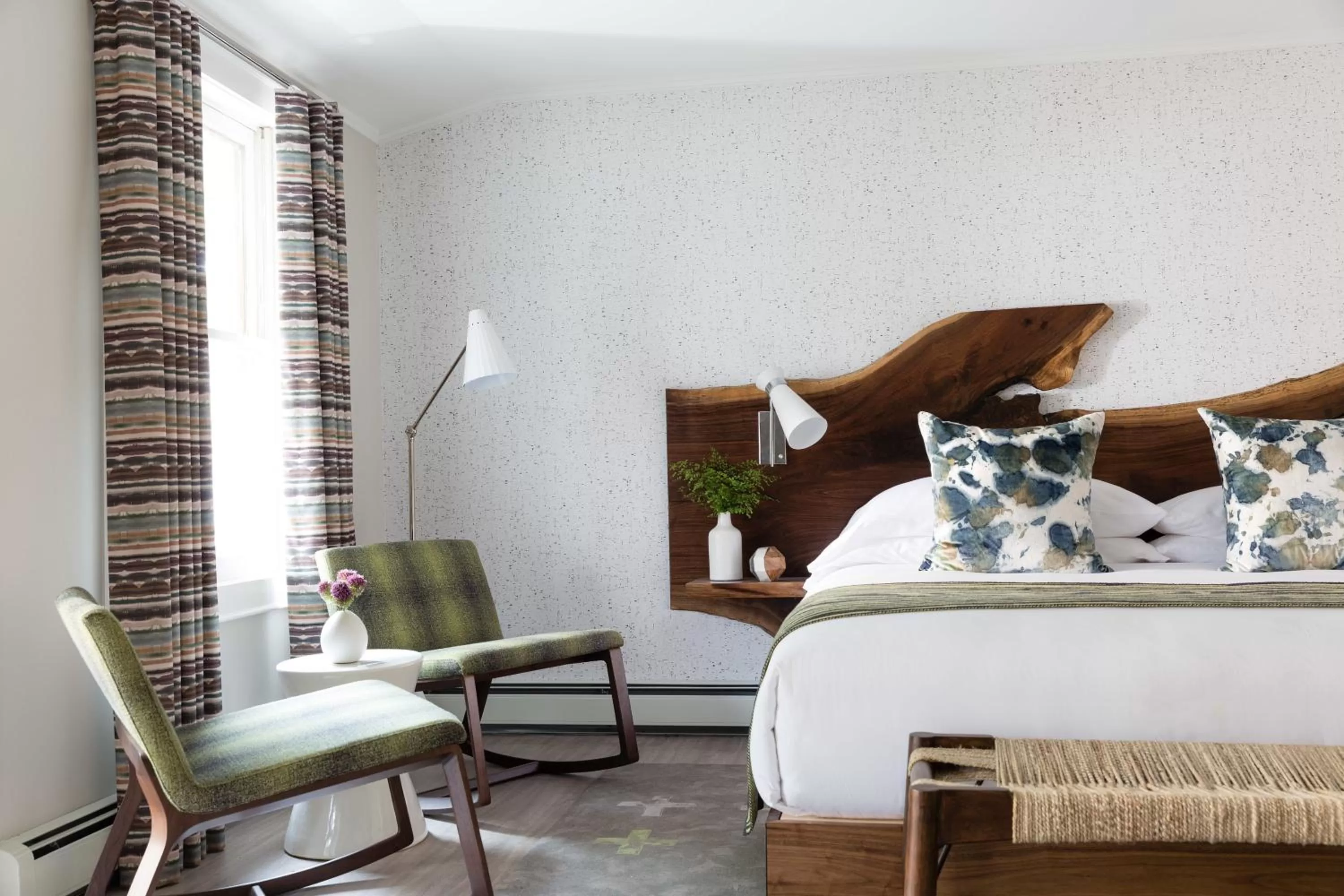 Day, Bed in Field Guide Lodge