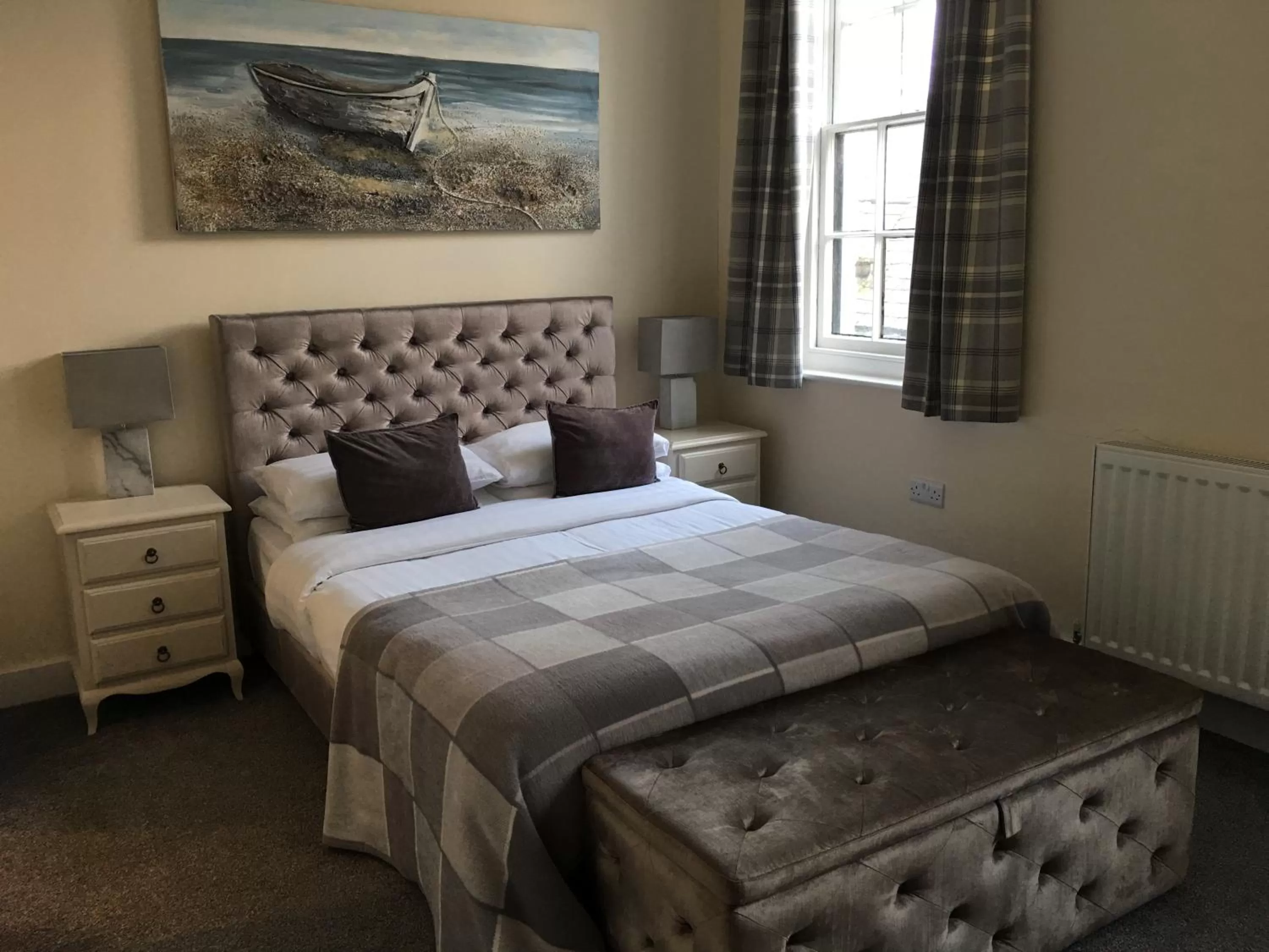 Bed in The Eagles Hotel