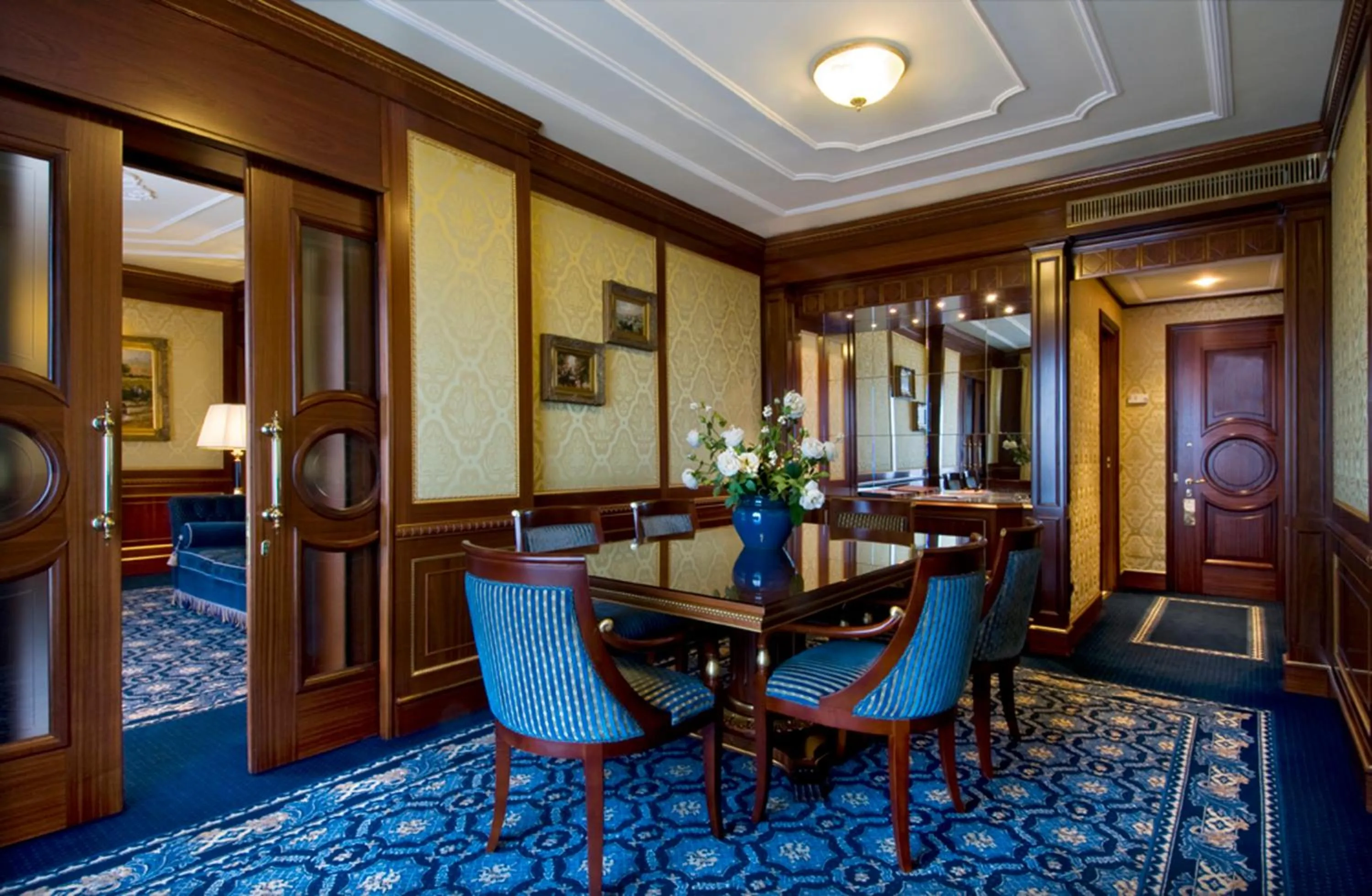 Living room in Grand Hotel Dino