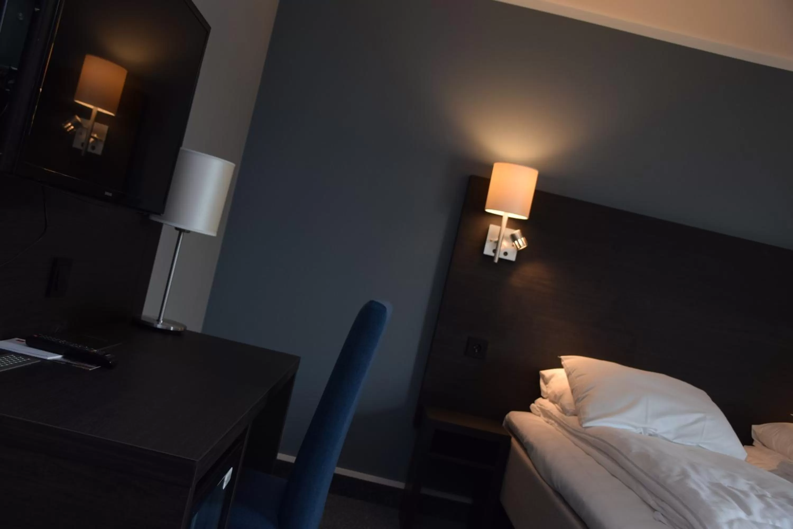 Bedroom, Bed in Thon Hotel Måløy