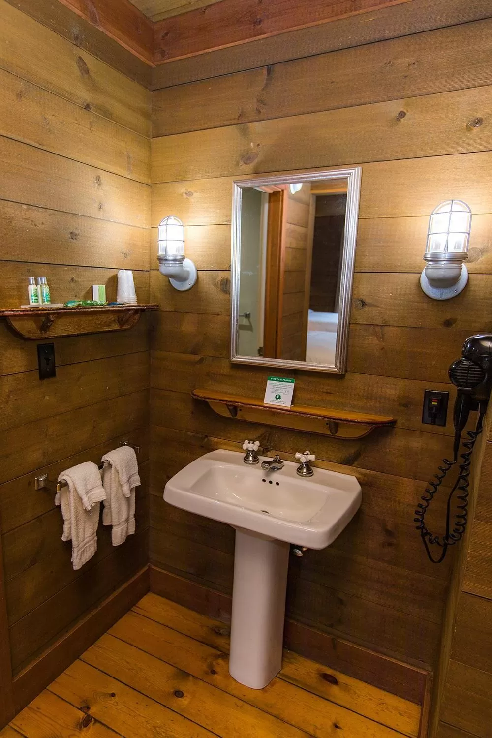 Bathroom in Drummond Island Resort