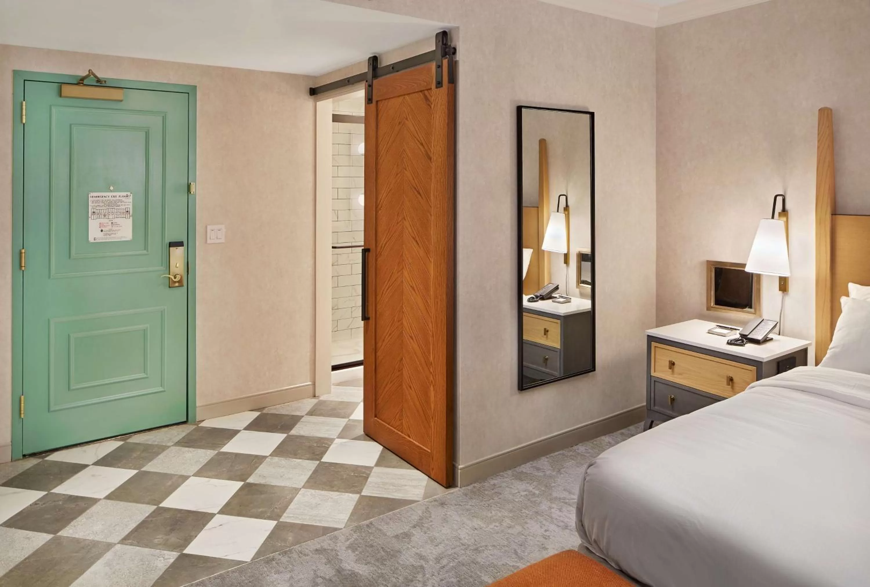 Photo of the whole room, Bed in Hilton Pearl River