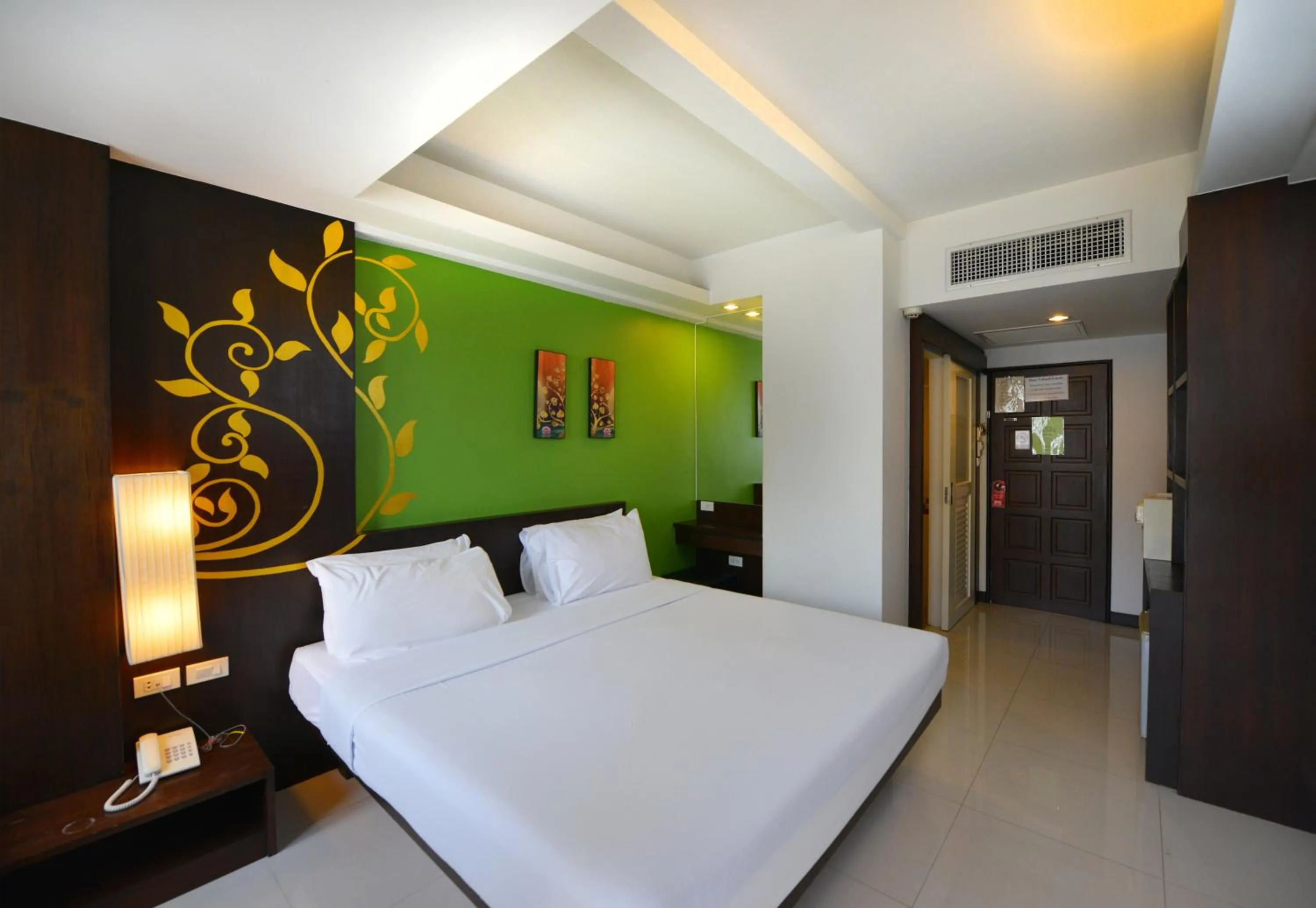 Bed in PS Hotel Phuket Patong - SHA Plus