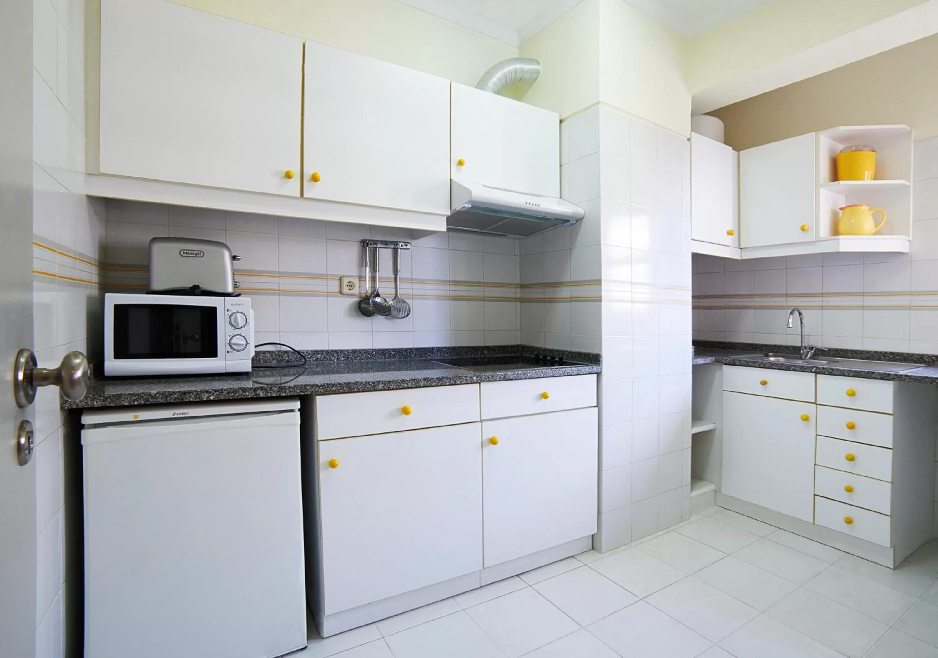 Kitchen or kitchenette in RR Club Amarilis