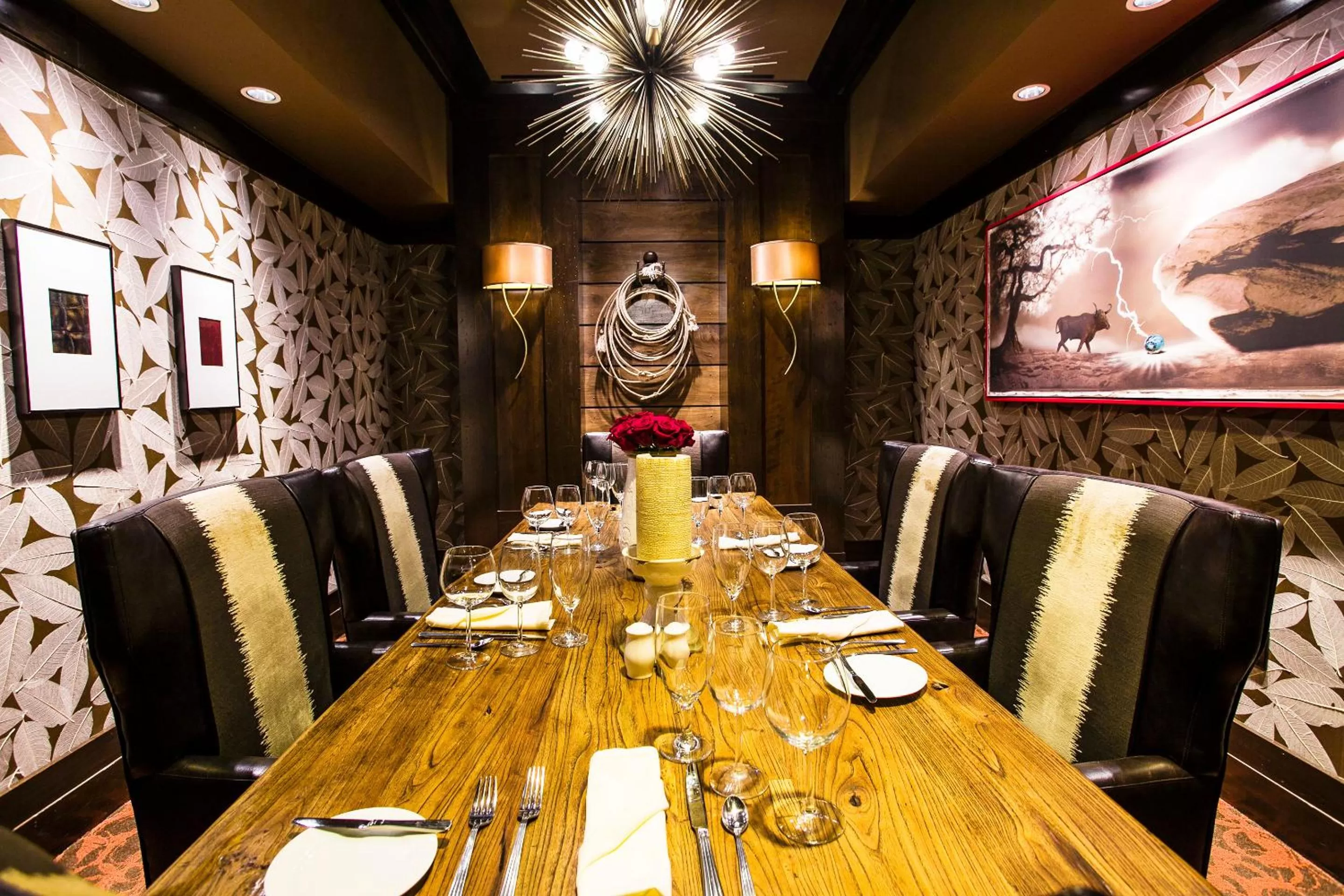 Restaurant/places to eat in Overton Hotel and Conference Center