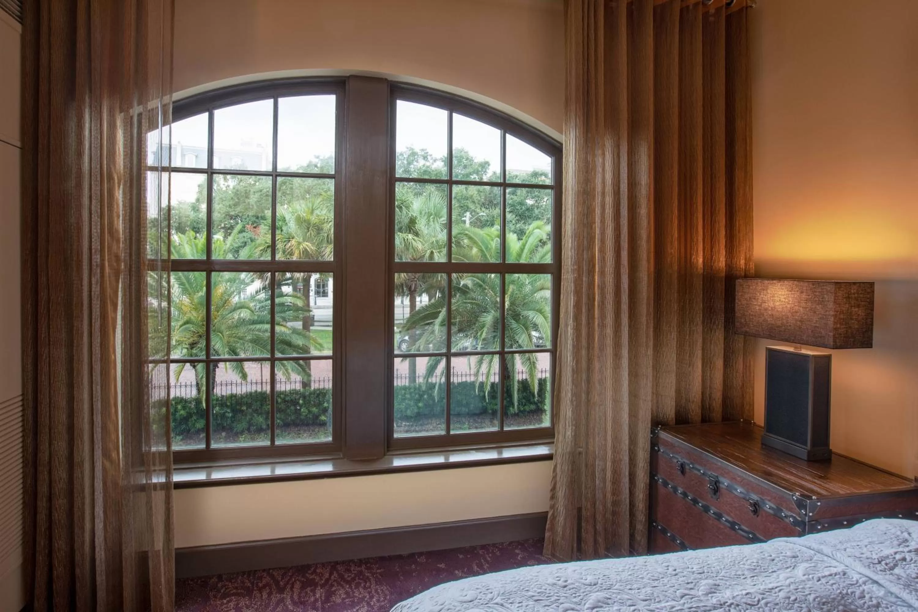 Photo of the whole room, Bed in The Bohemian Hotel Savannah Riverfront, Autograph Collection