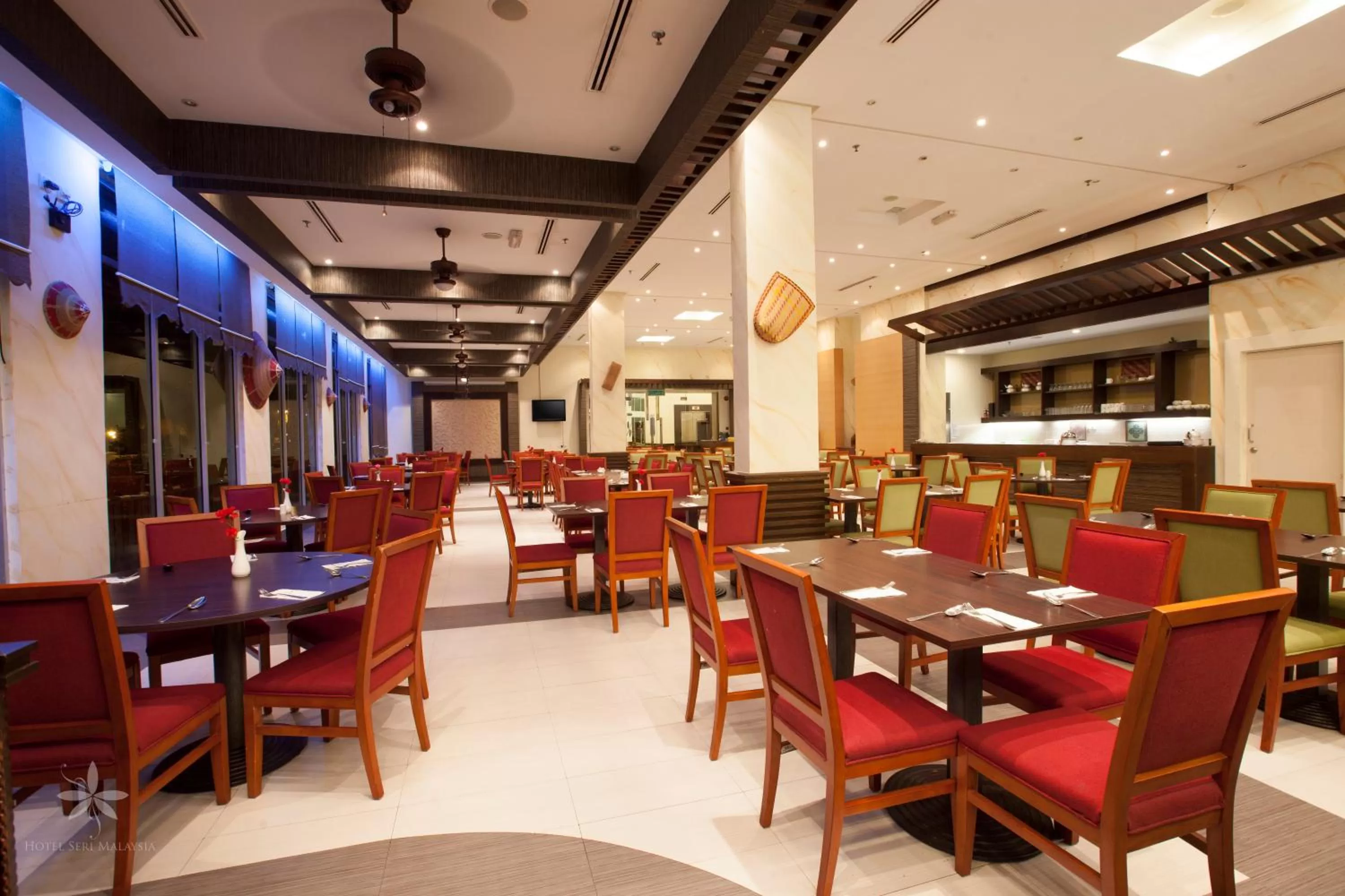 Restaurant/places to eat in Hotel Seri Malaysia Lawas