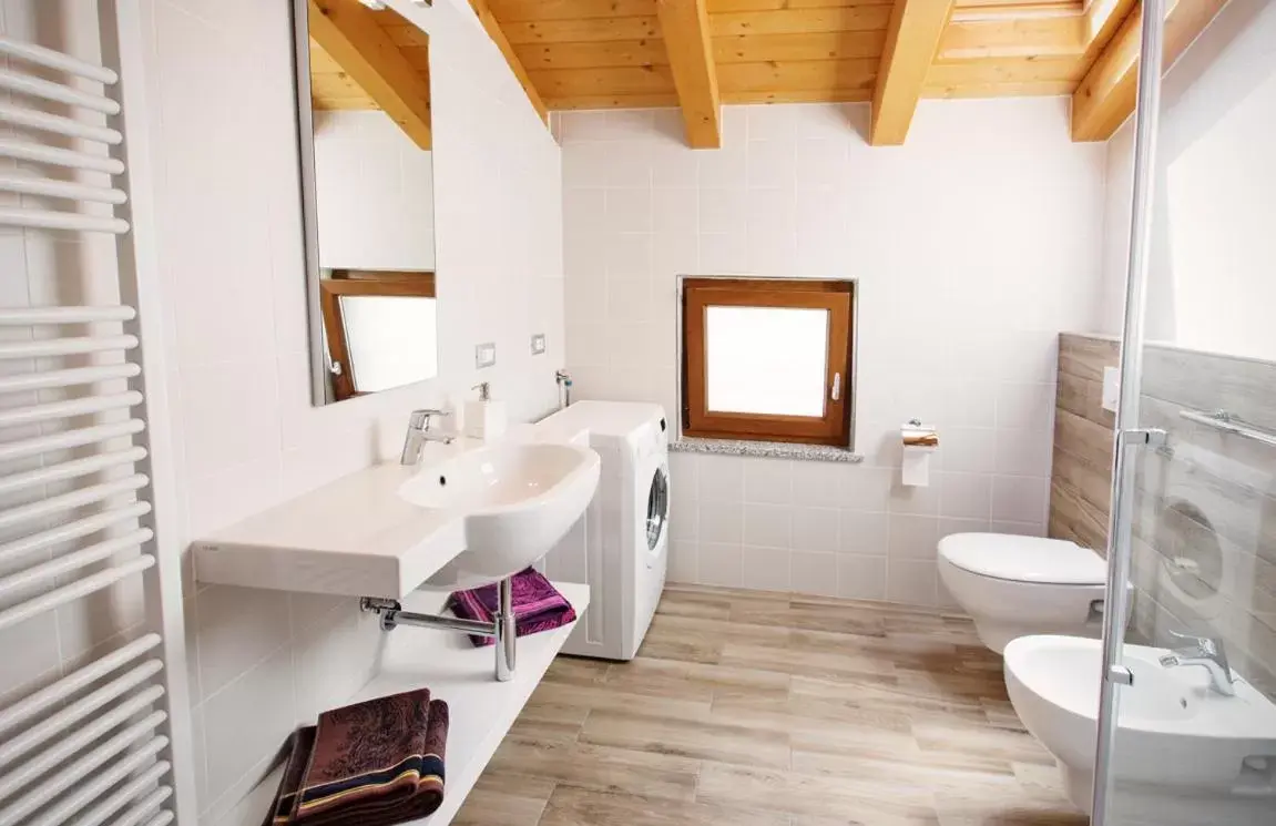 Apartment with Garden View in Albergo Diffuso Tolmezzo Apartment with Garden View in Albergo Diffuso Tolmezzo