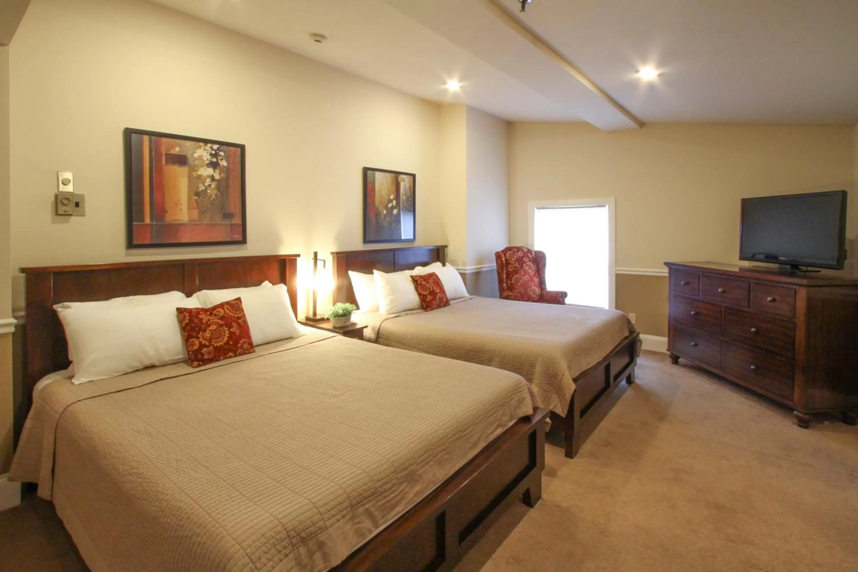 Bedroom, Bed in Joseph Ambler Inn