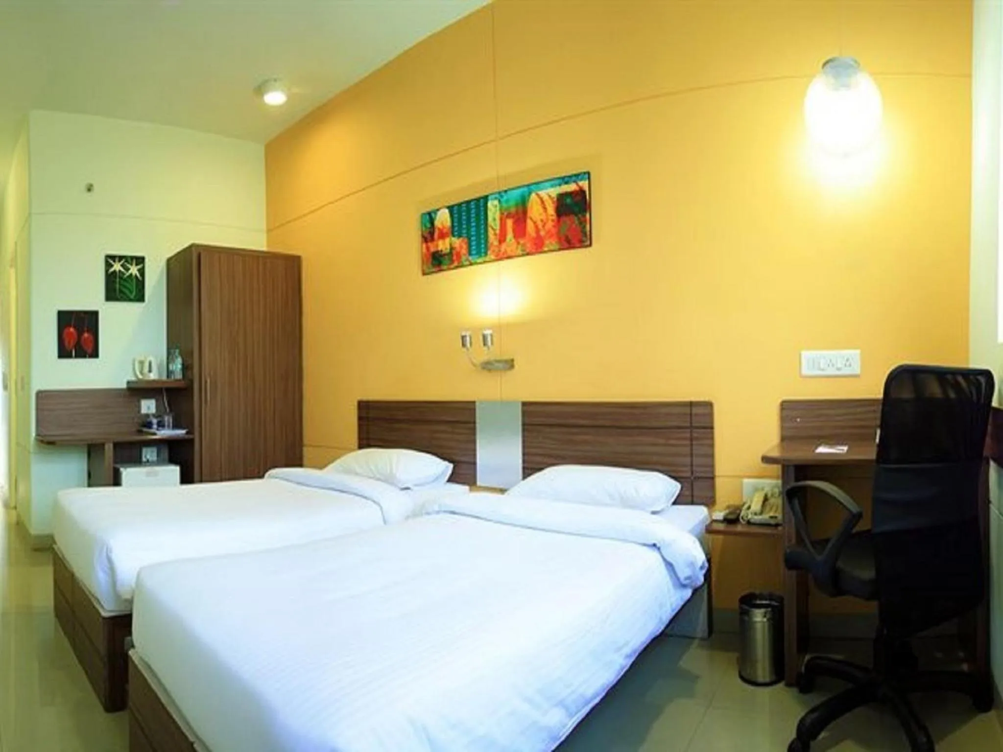 Bedroom, Bed in Ginger Faridabad