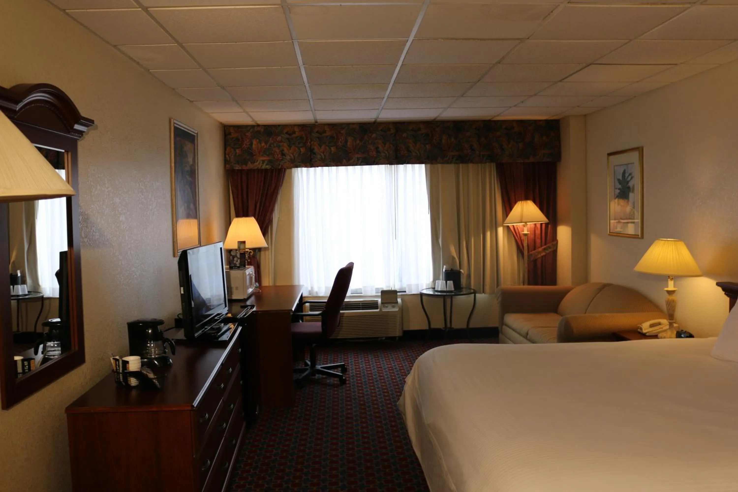 Executive Suite in Imperial Swan Hotel and Suites Lakeland