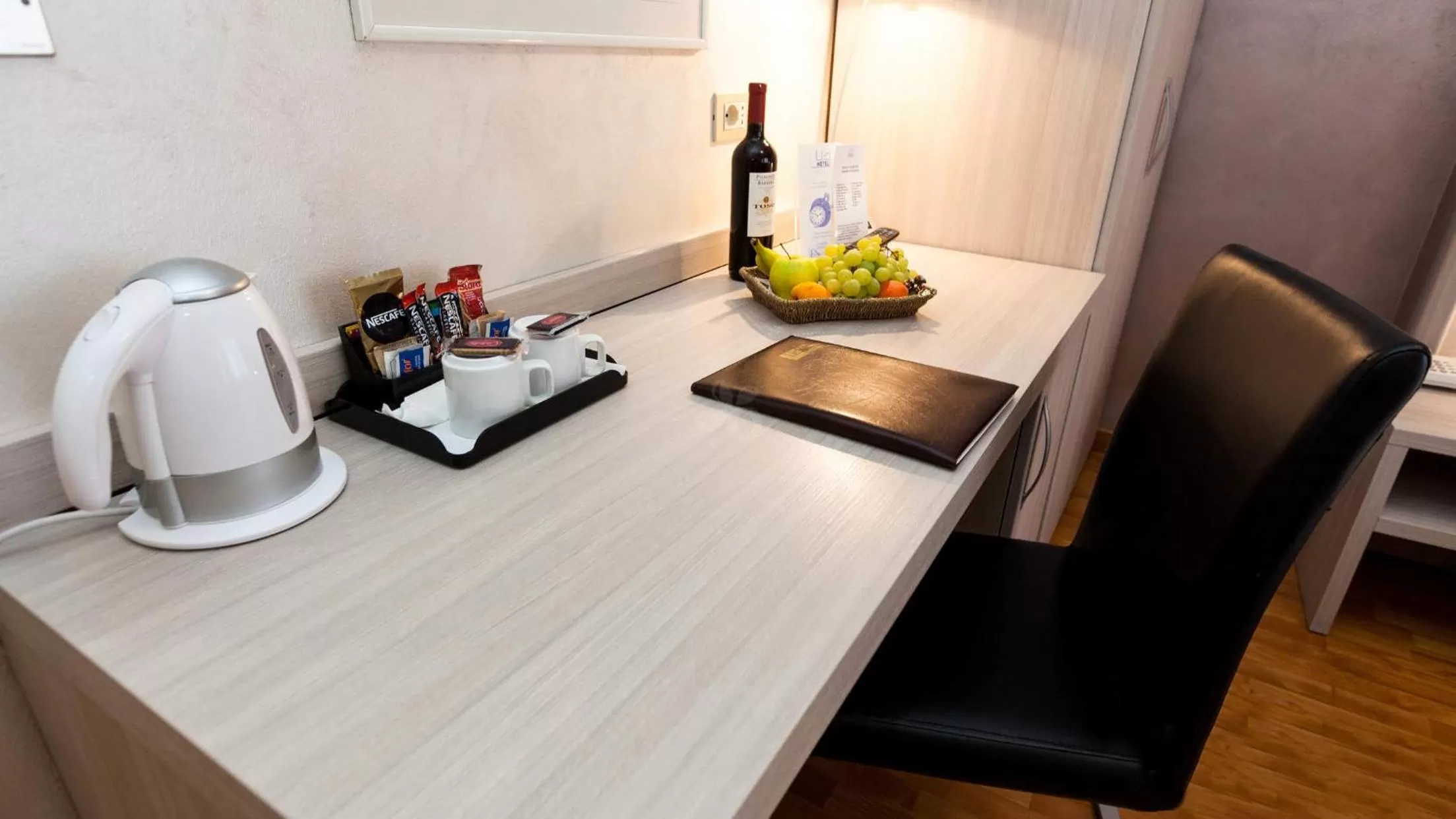 Coffee/tea facilities in Hotel Lis