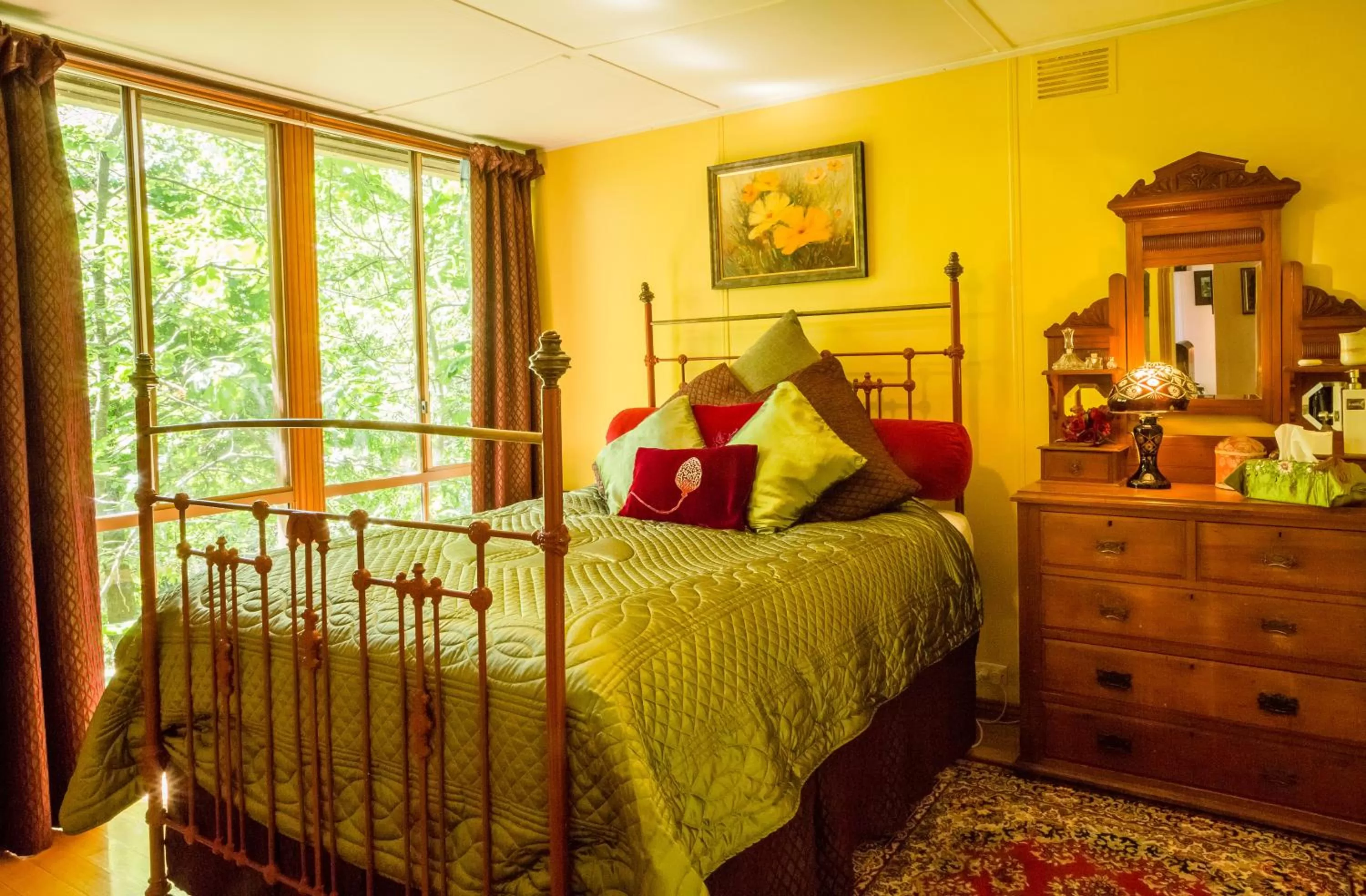 Bed in Arcadia Cottages