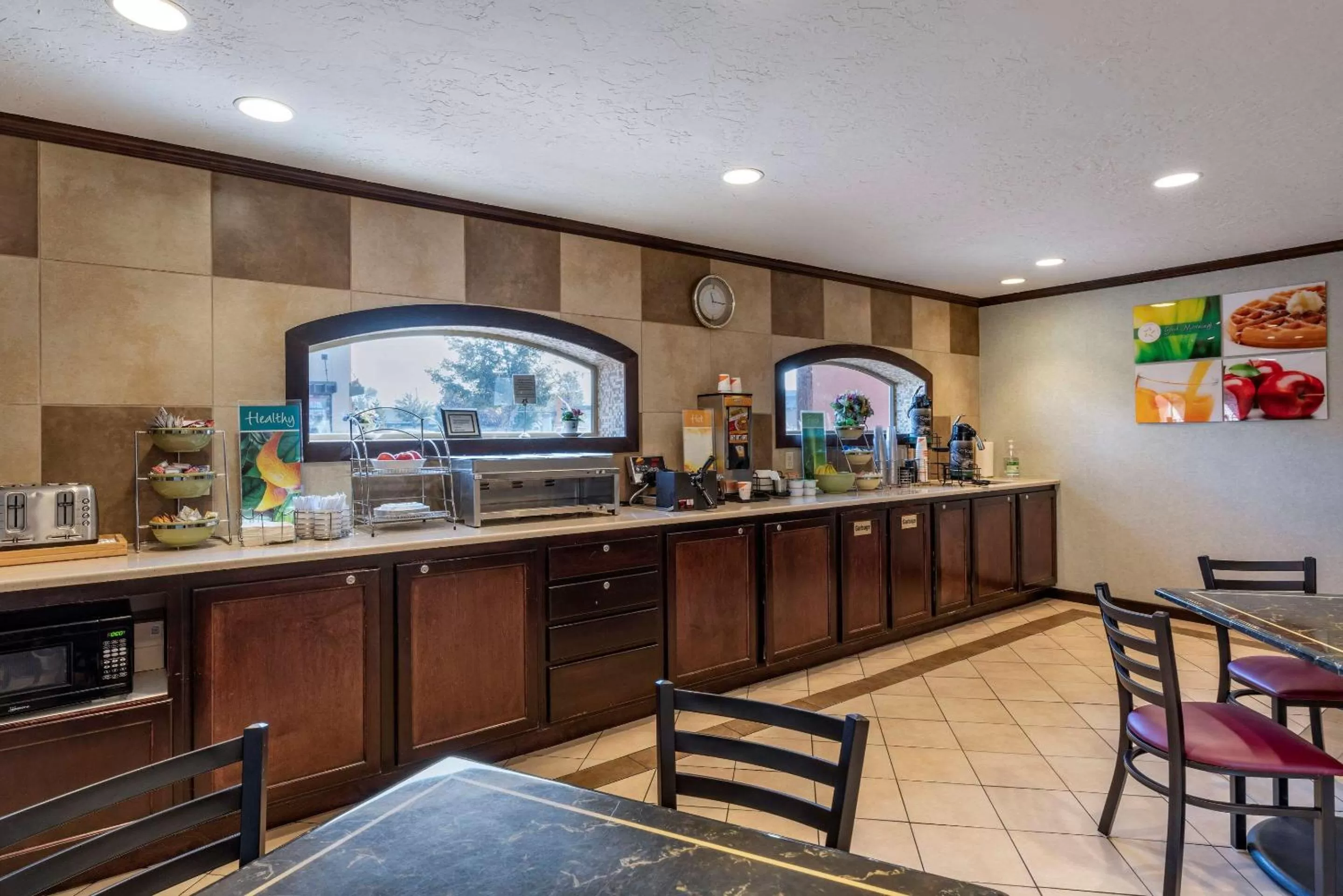 Breakfast in Quality Inn