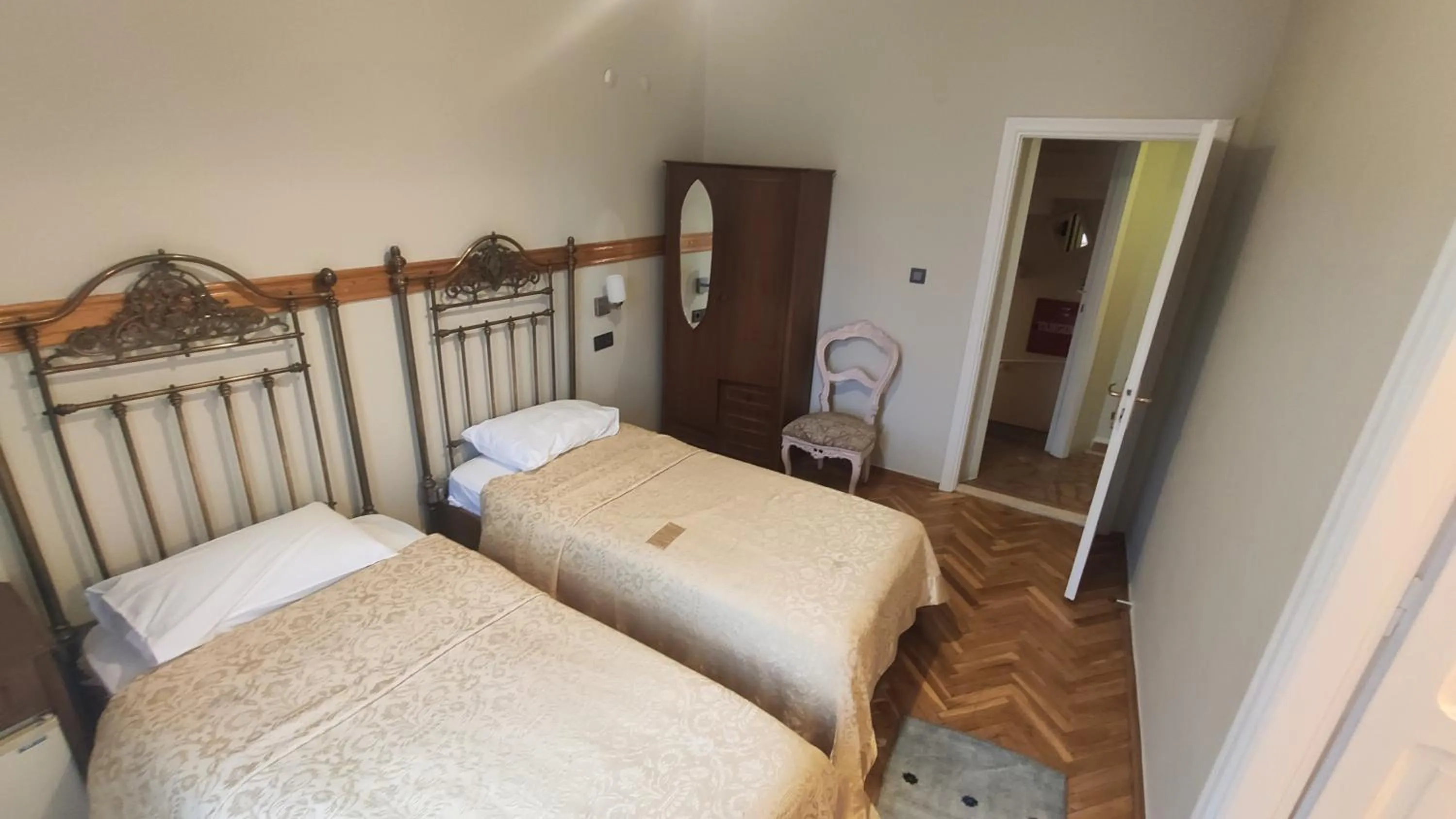 Bed in Turkoman Hotel