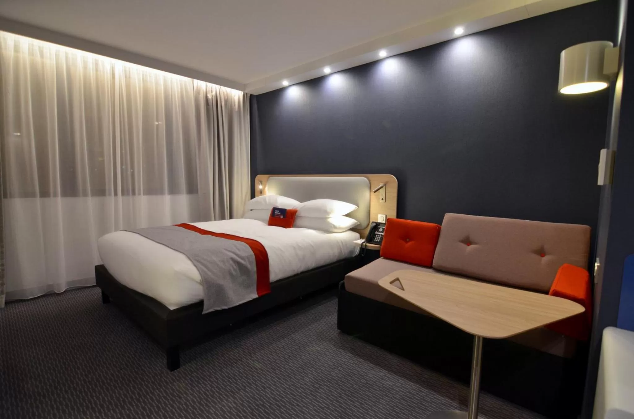 Photo of the whole room, Bed in Holiday Inn Express - Paris - CDG Airport by IHG