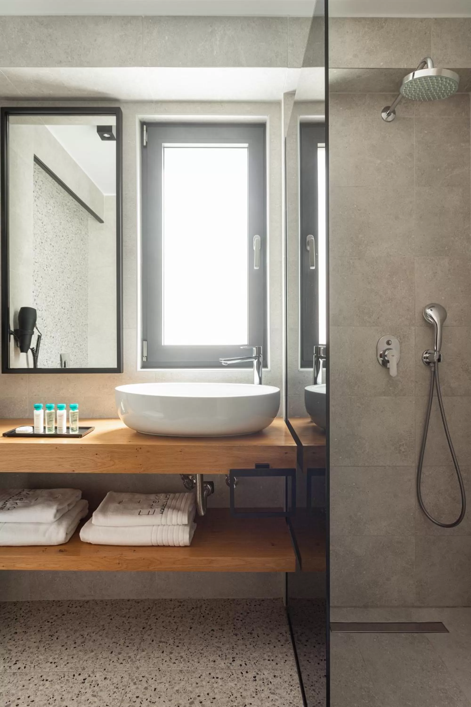 Bathroom in 11 Enteka Acropolis Suites