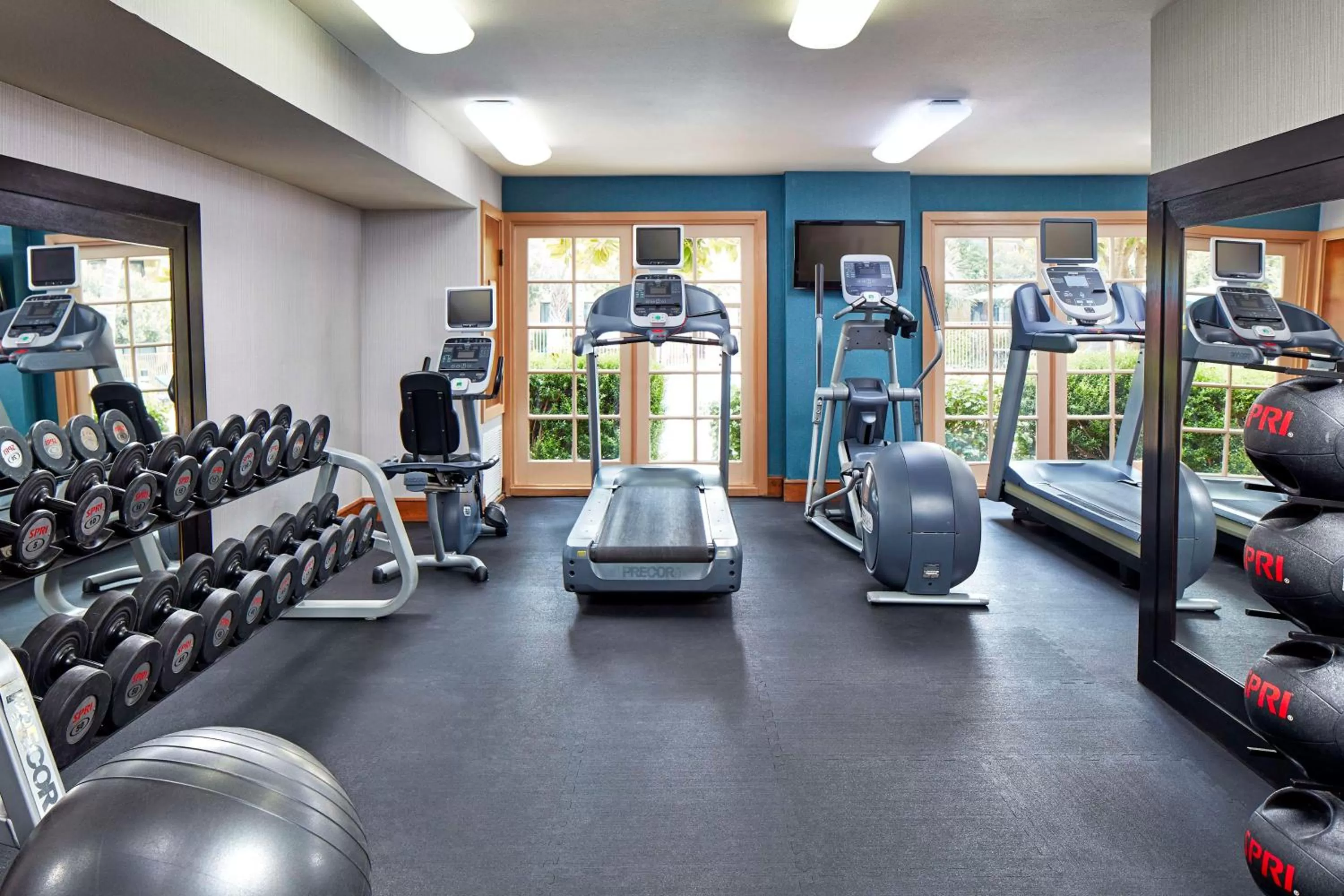 Fitness centre/facilities in Hilton Garden Inn Valencia Six Flags