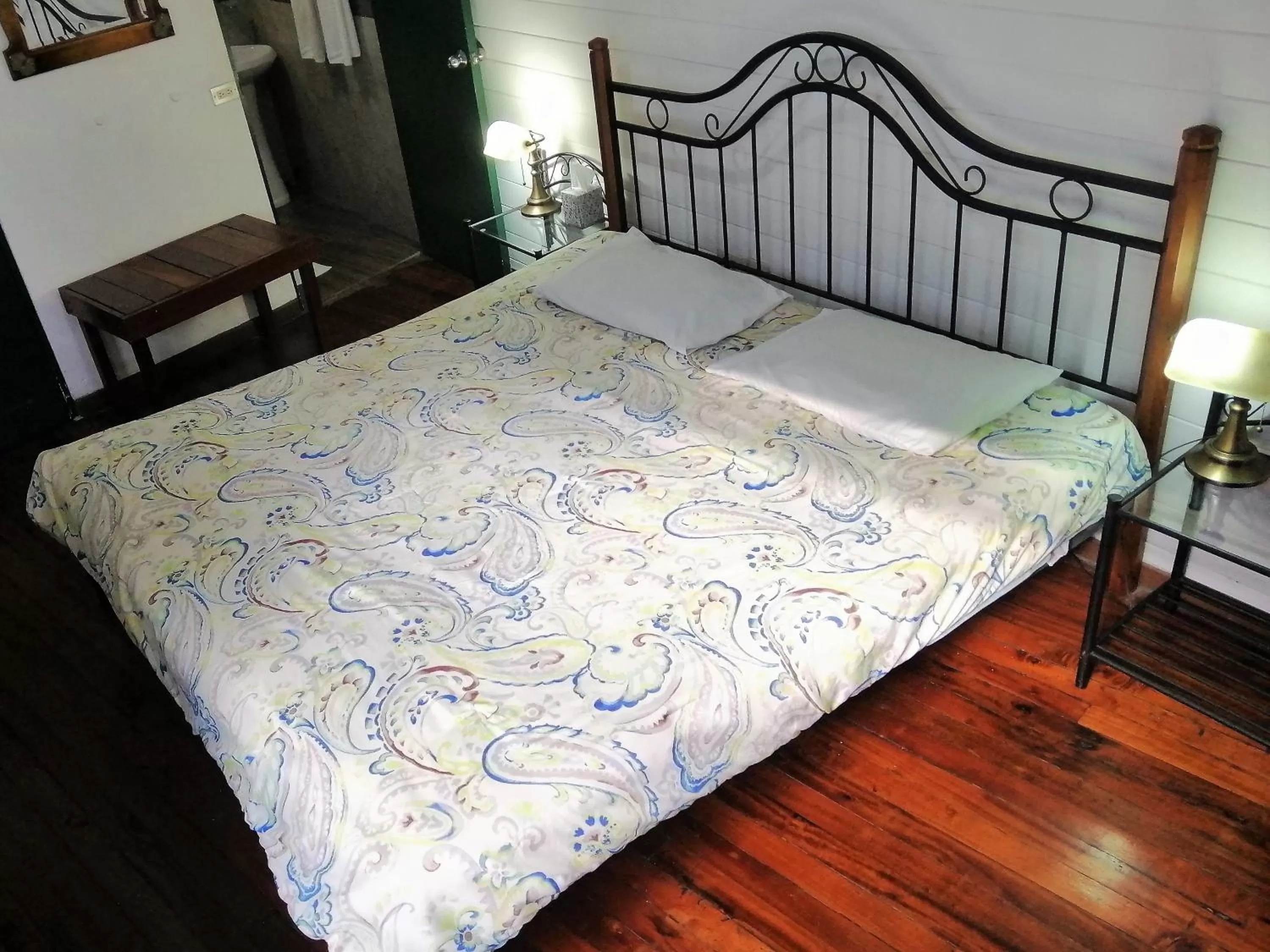 Photo of the whole room in Casa Leon Guesthouse