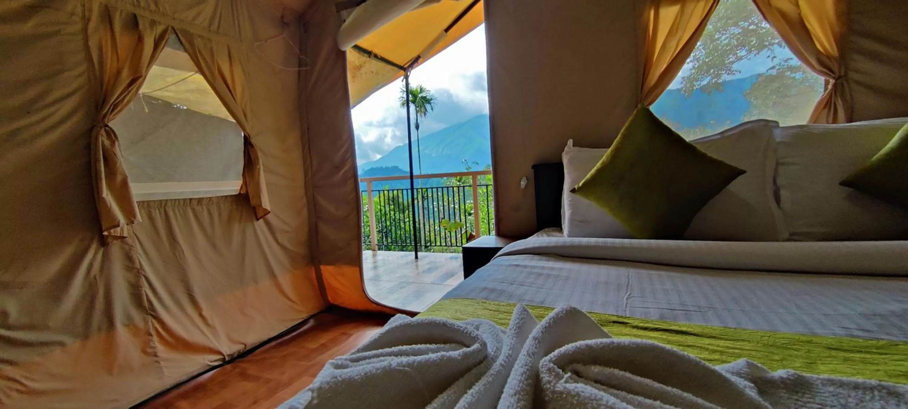 Bed in Chalona Jungle Vibe