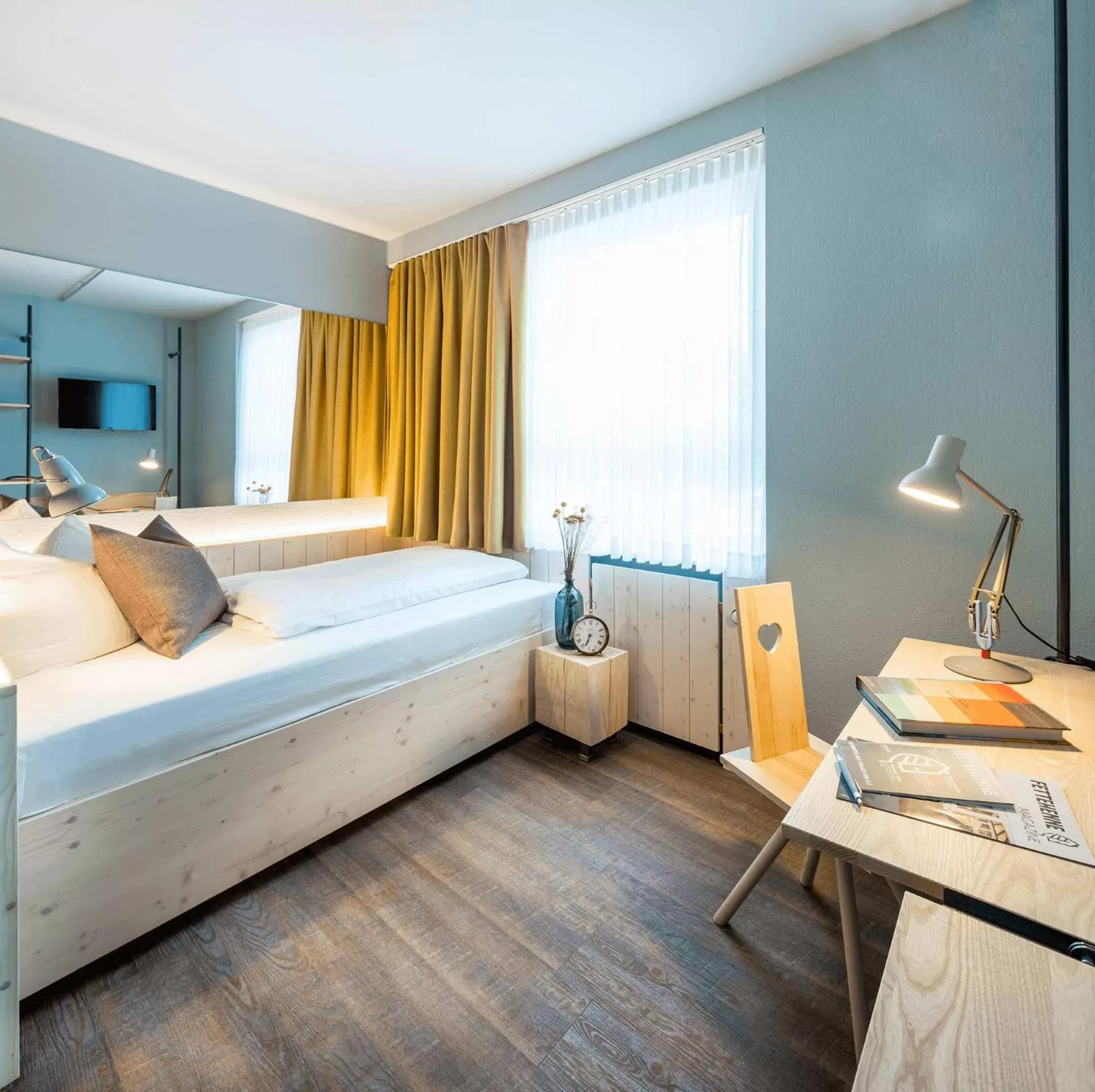 Photo of the whole room, Bed in Gartenhotel Fettehenne