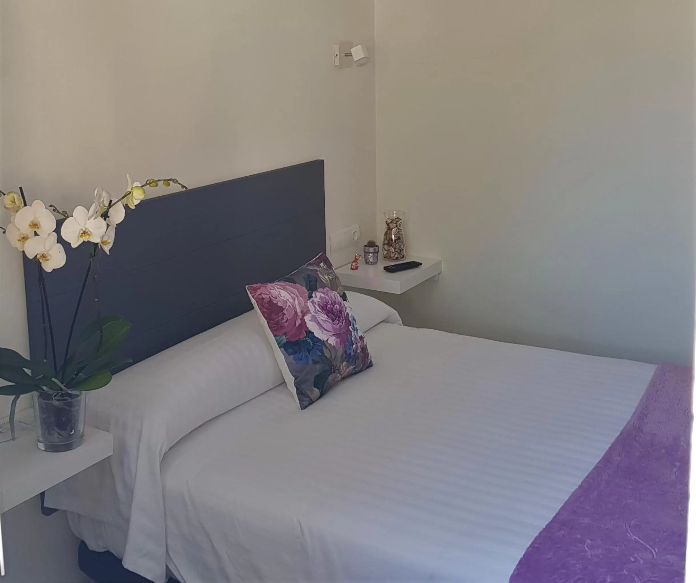 Bed in Hotel Malecon