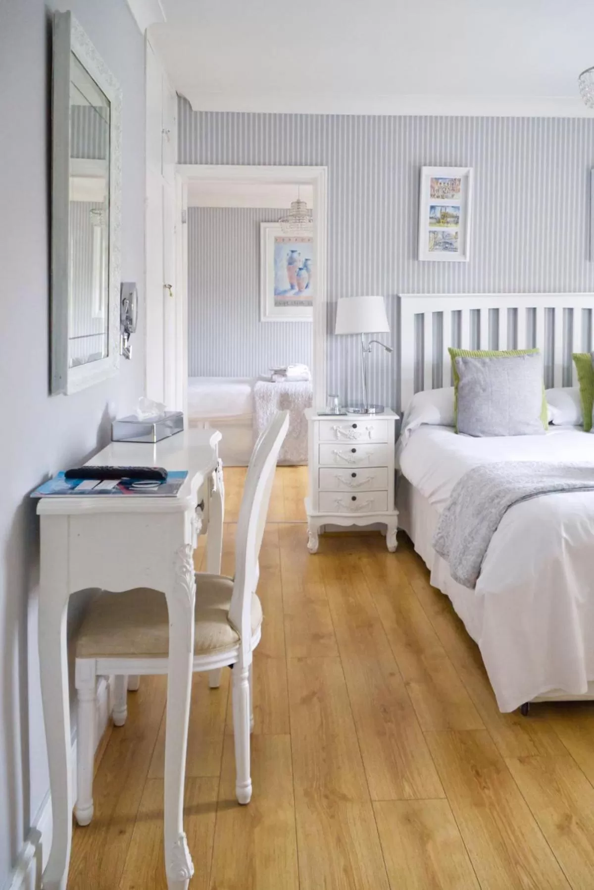 Bed in The Cambridge Guest House by Tas