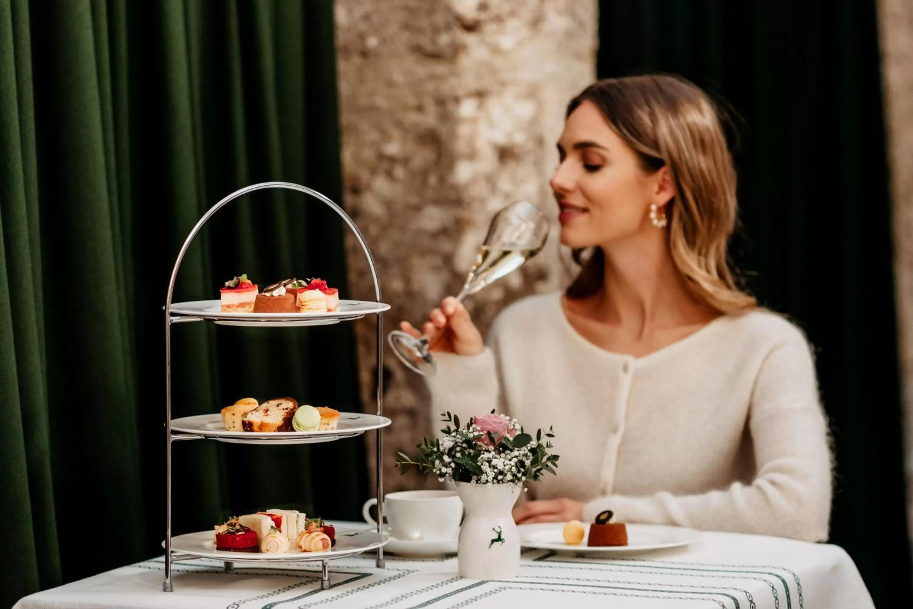 Restaurant/places to eat in Hotel Goldener Hirsch, A Luxury Collection Hotel, Salzburg