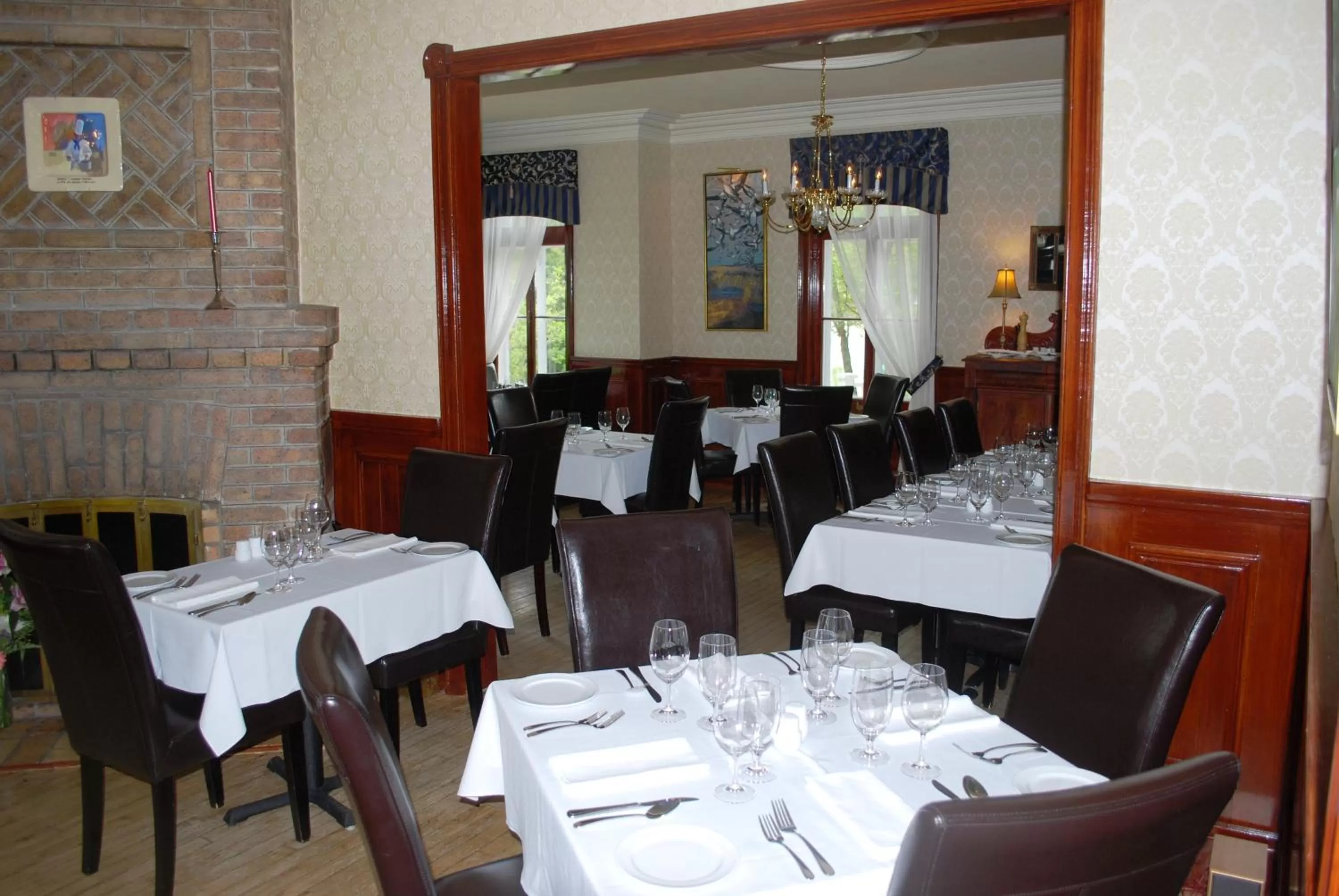 Restaurant/places to eat in Chez Truchon Bistro-Auberge