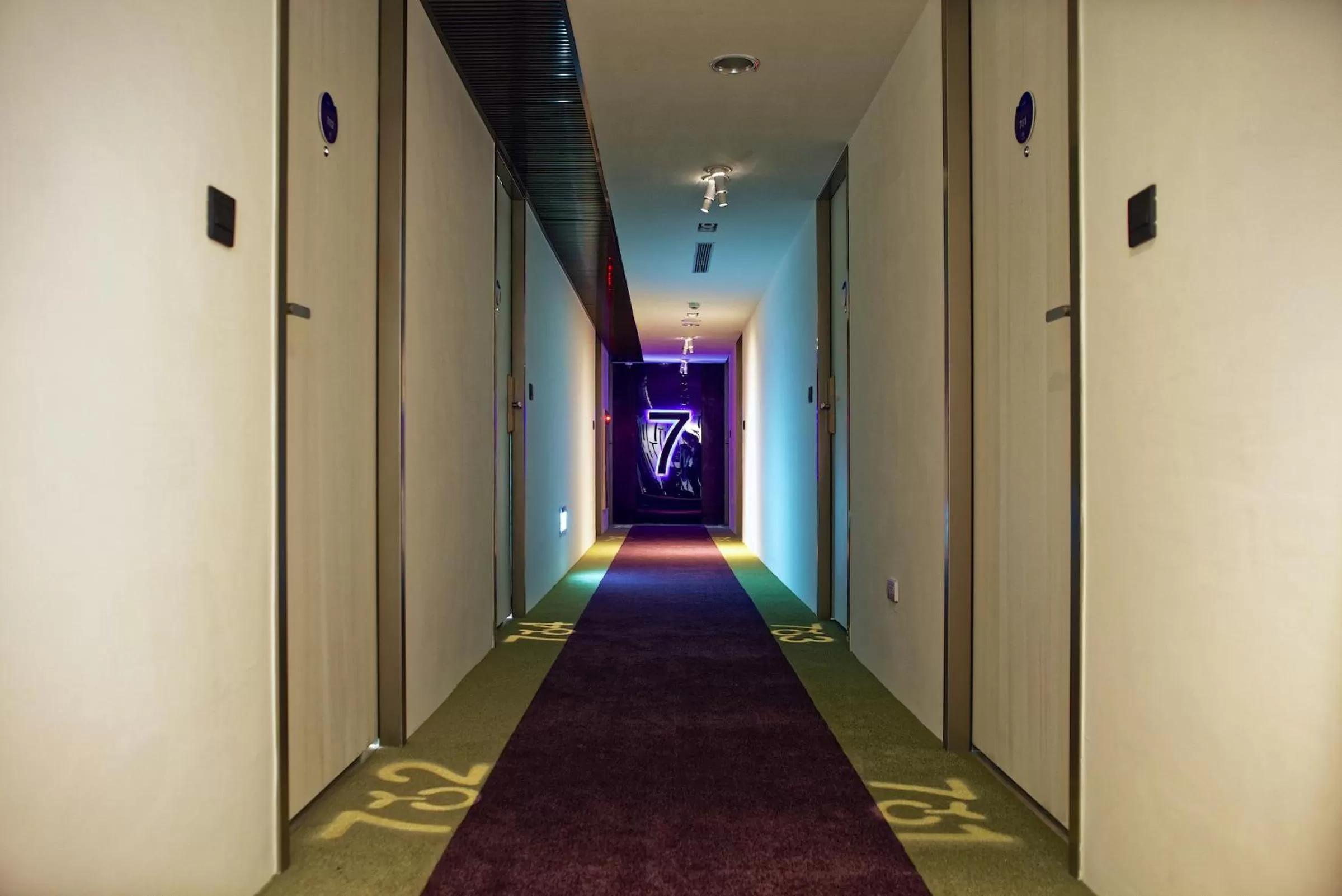 Area and facilities in Hotel 7 Taichung