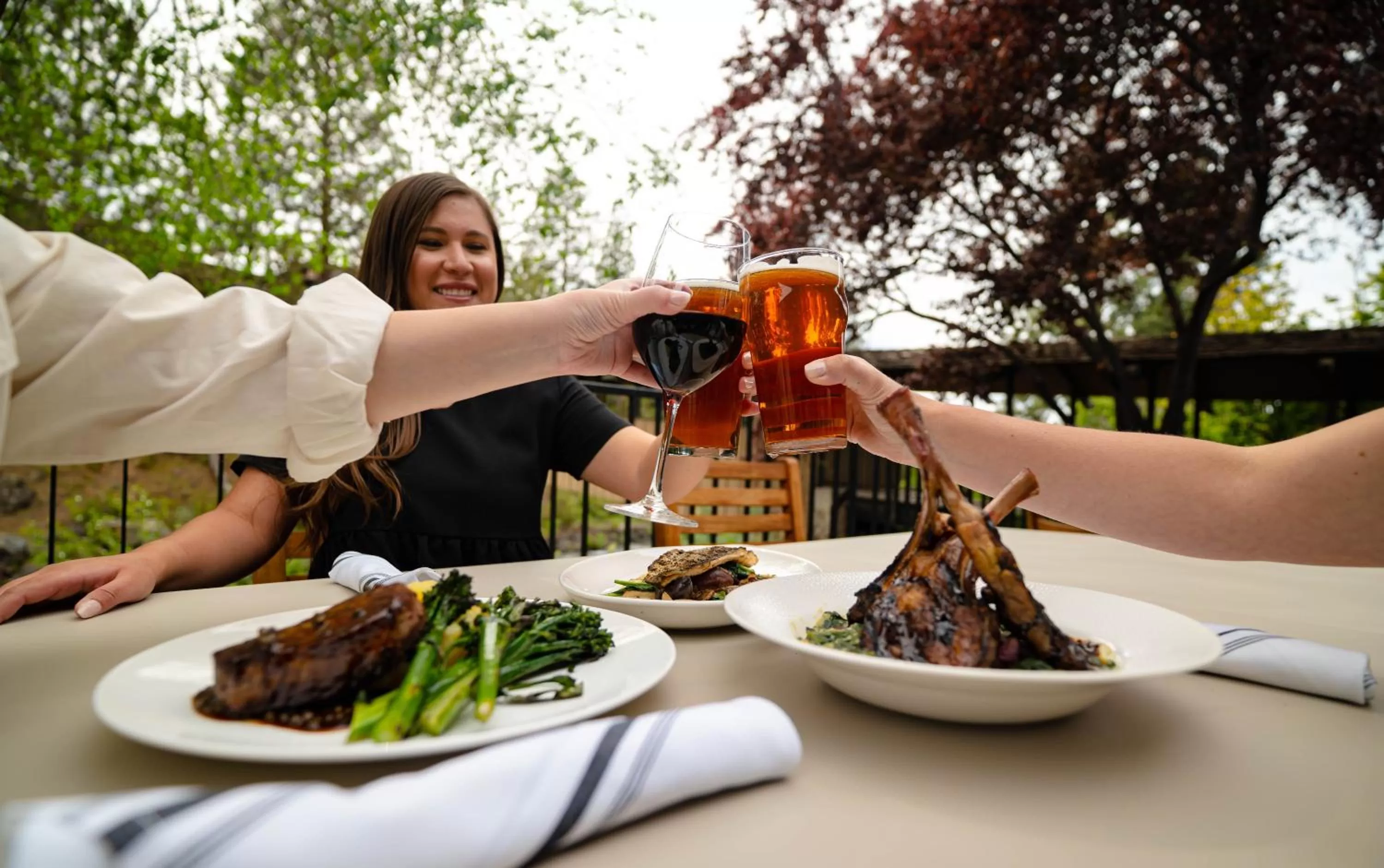 Restaurant/places to eat in Riverhouse Lodge