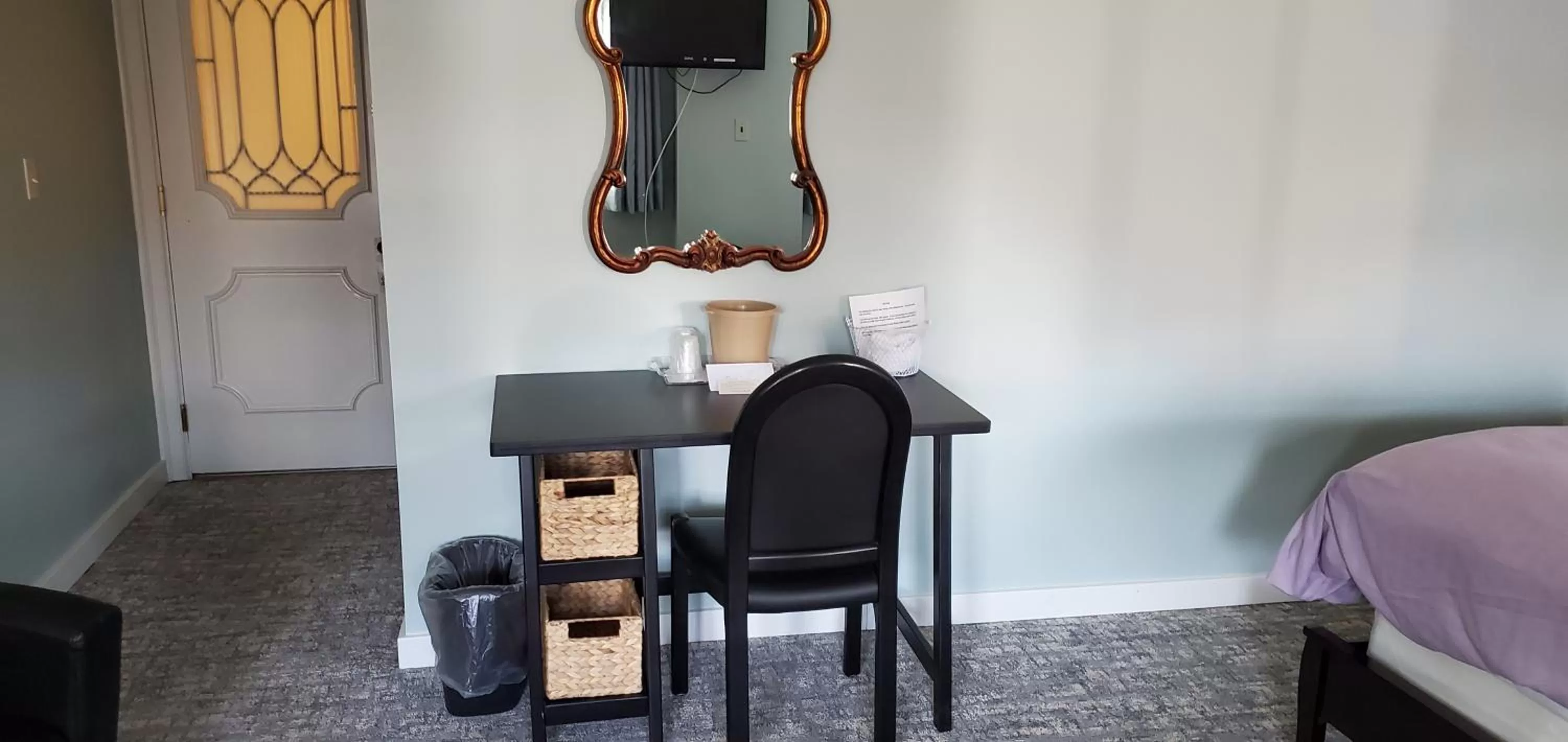 Living room in Lowell Inn