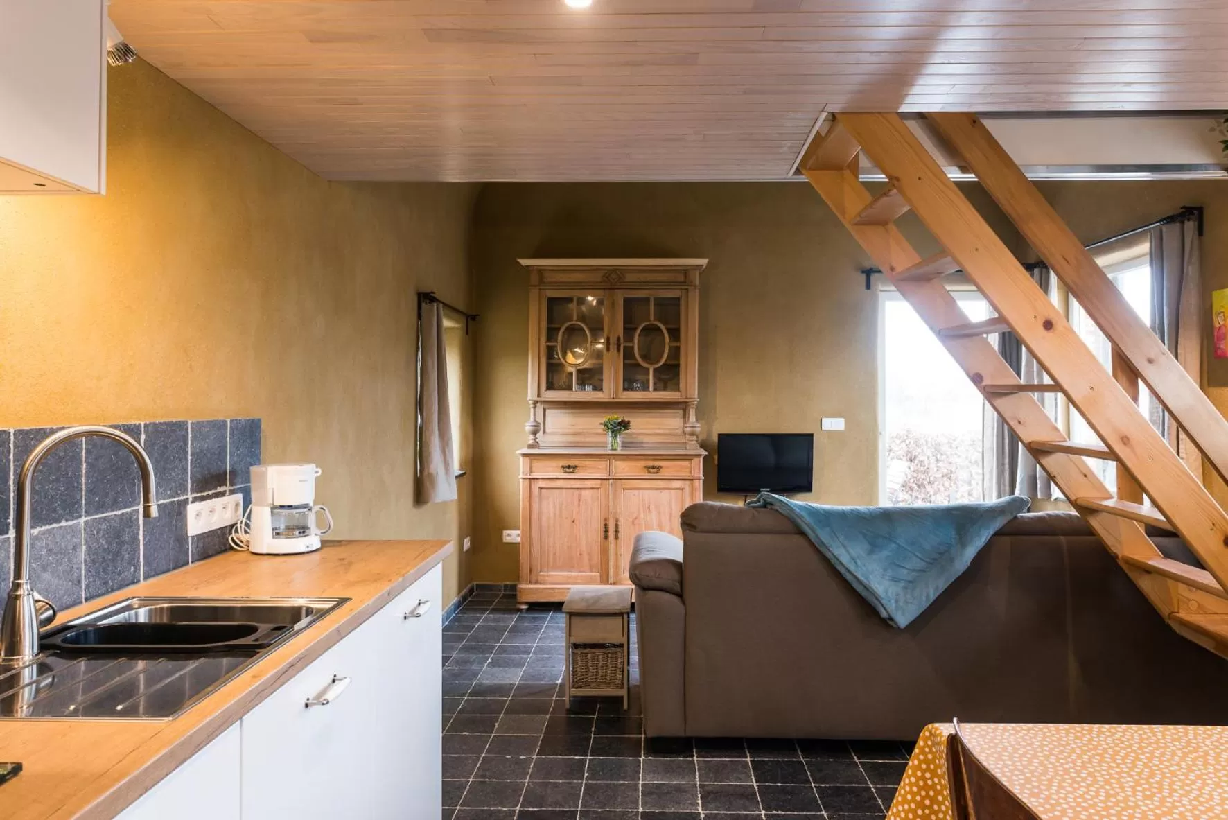 TV and multimedia in B&B Art.14