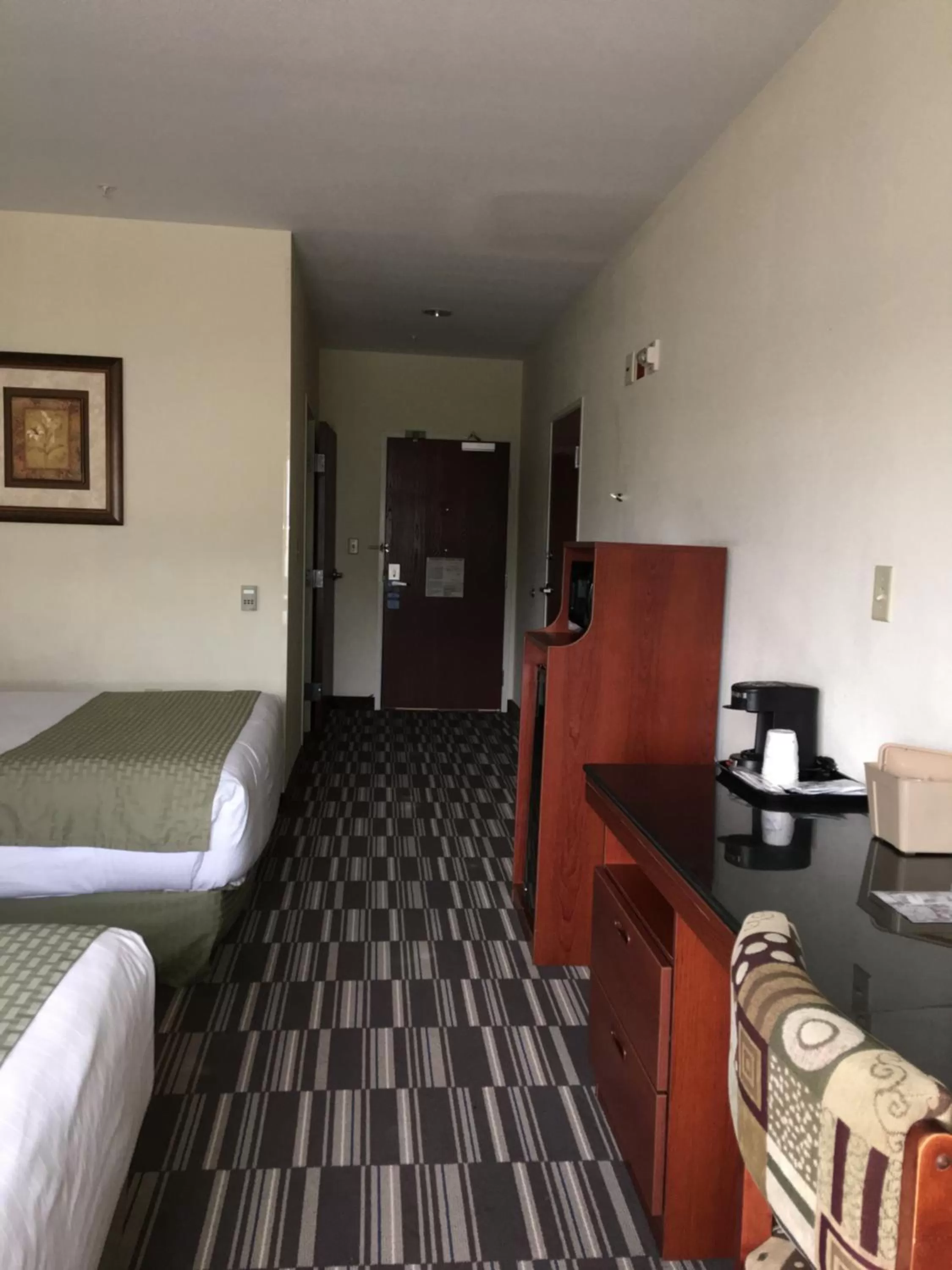 Photo of the whole room, Bed in Microtel Inn & Suites by Wyndham Indianapolis Airport