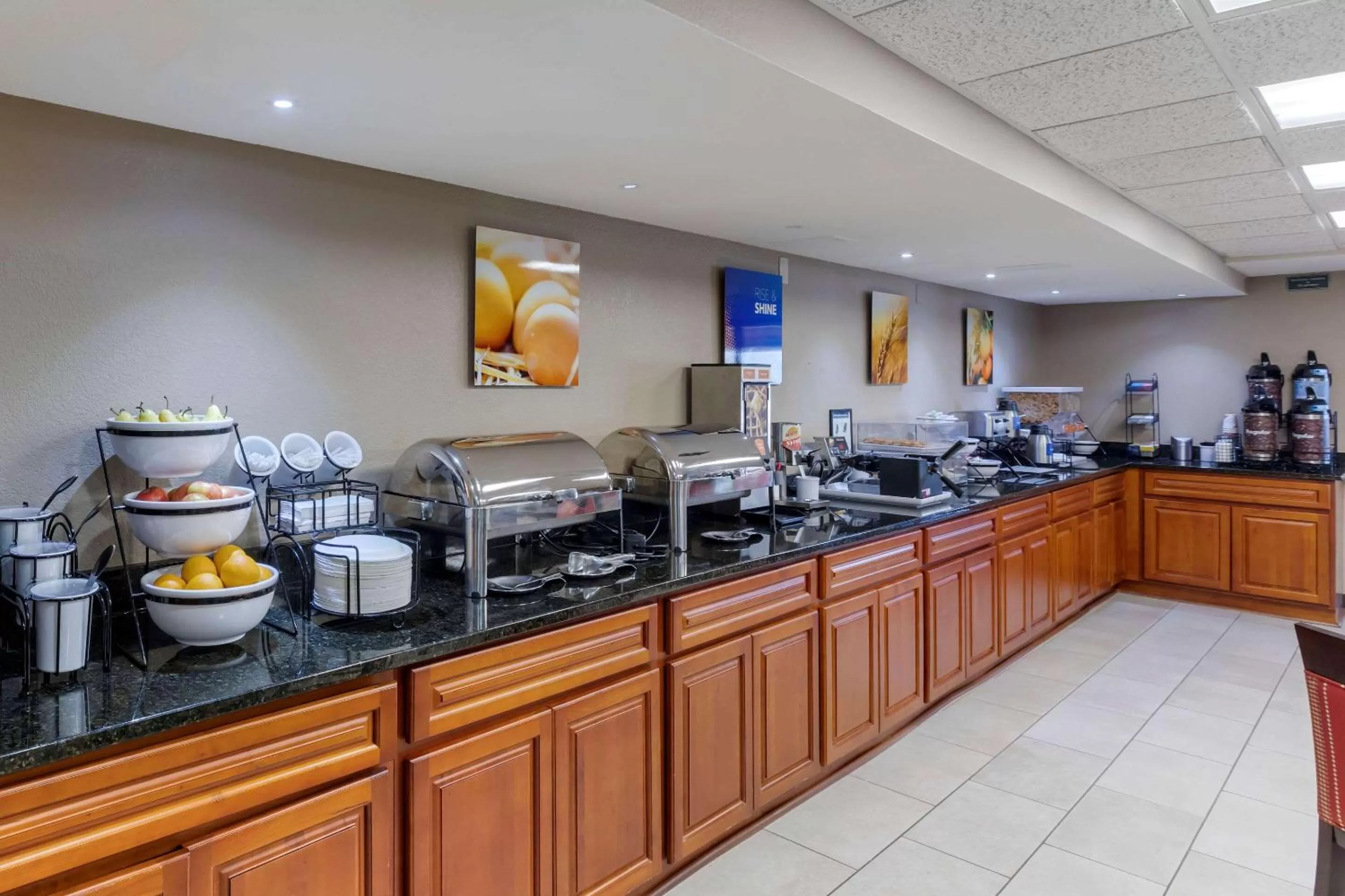 Restaurant/places to eat in Comfort Inn & Suites Jackson - West Bend