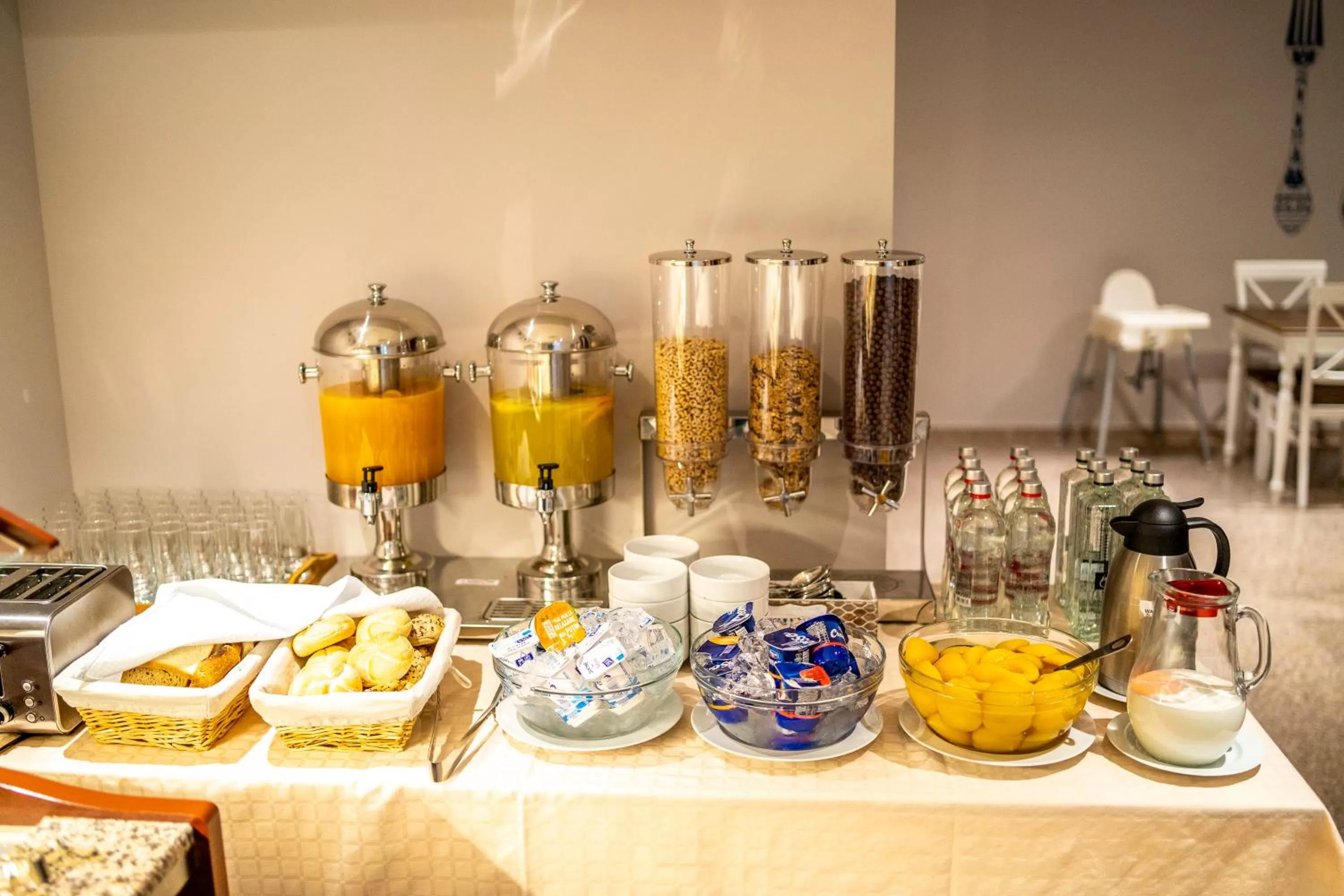 Food and drinks in New Era Hotel Old Town Party Zone Bucharest- parking with fee nearby - NOT at the hotel !