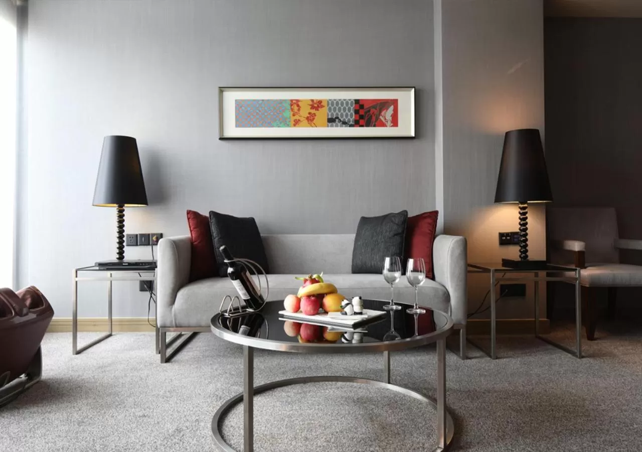 Living room in Rhombus Park Aura Chengdu Hotel